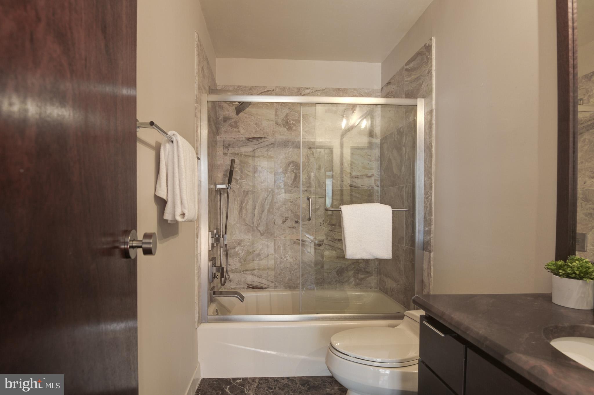 ATRIUM CONDO - Residential