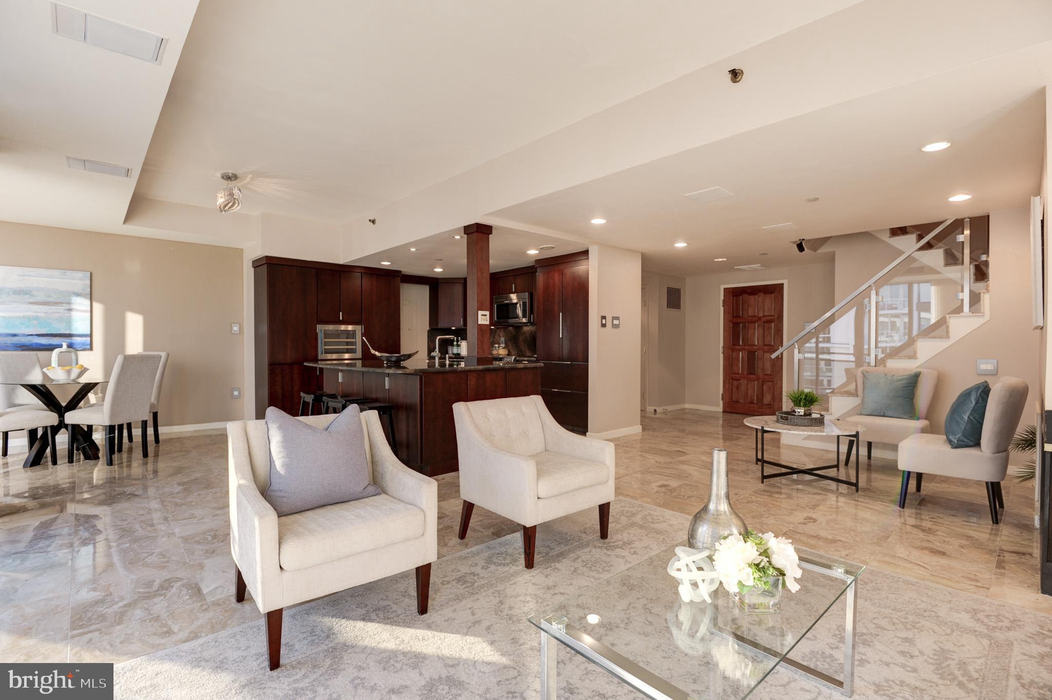 ATRIUM CONDO - Residential