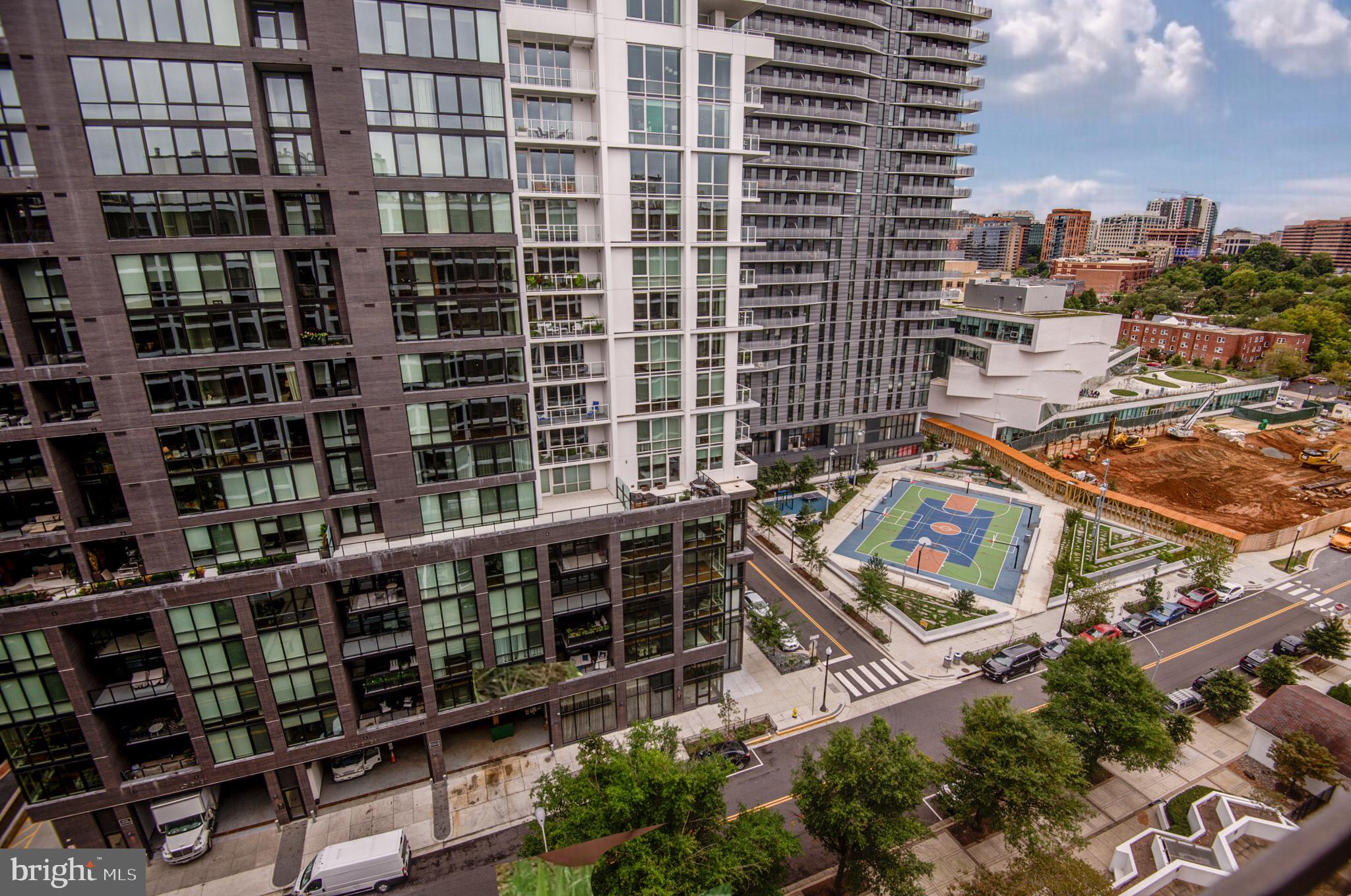 ATRIUM CONDO - Residential