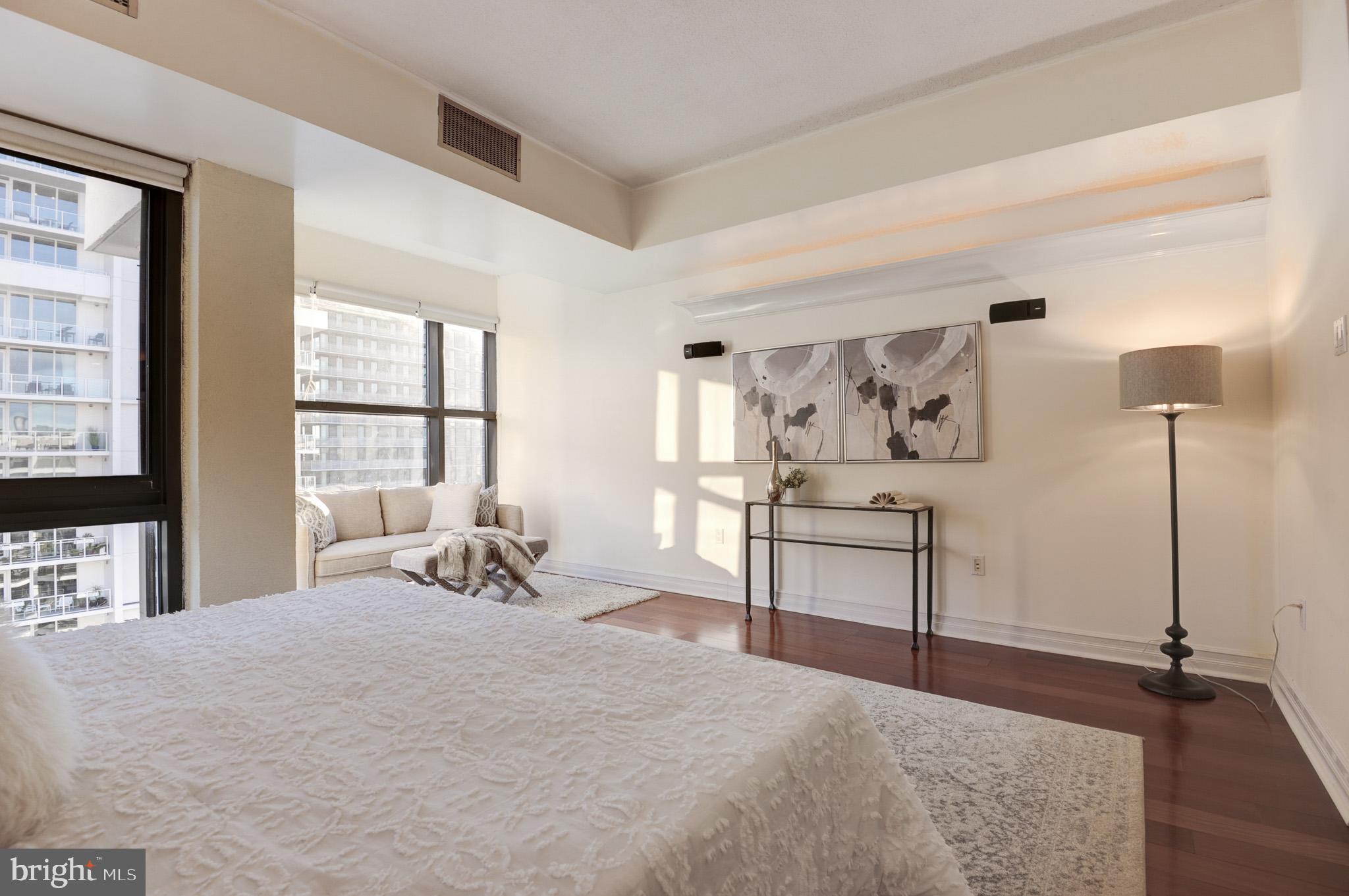 ATRIUM CONDO - Residential