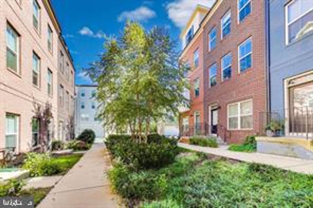 Photo of 2418 Auden Drive, SILVER SPRING, MD 20906 (MLS # MDMC2206236)