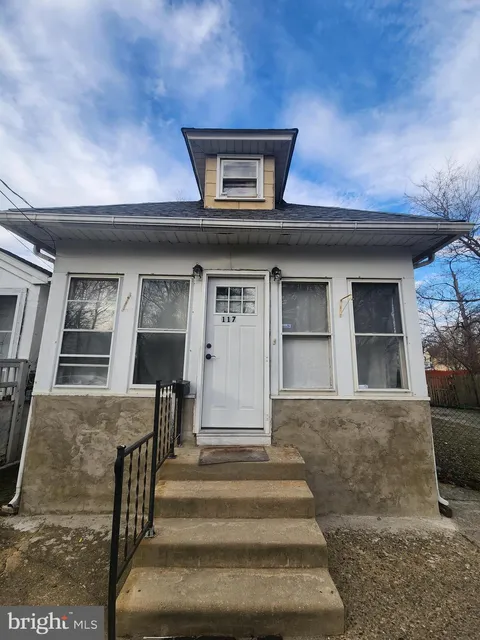 117 W Madison Street, Paulsboro, NJ 08066 - MLS#: NJGL2053598