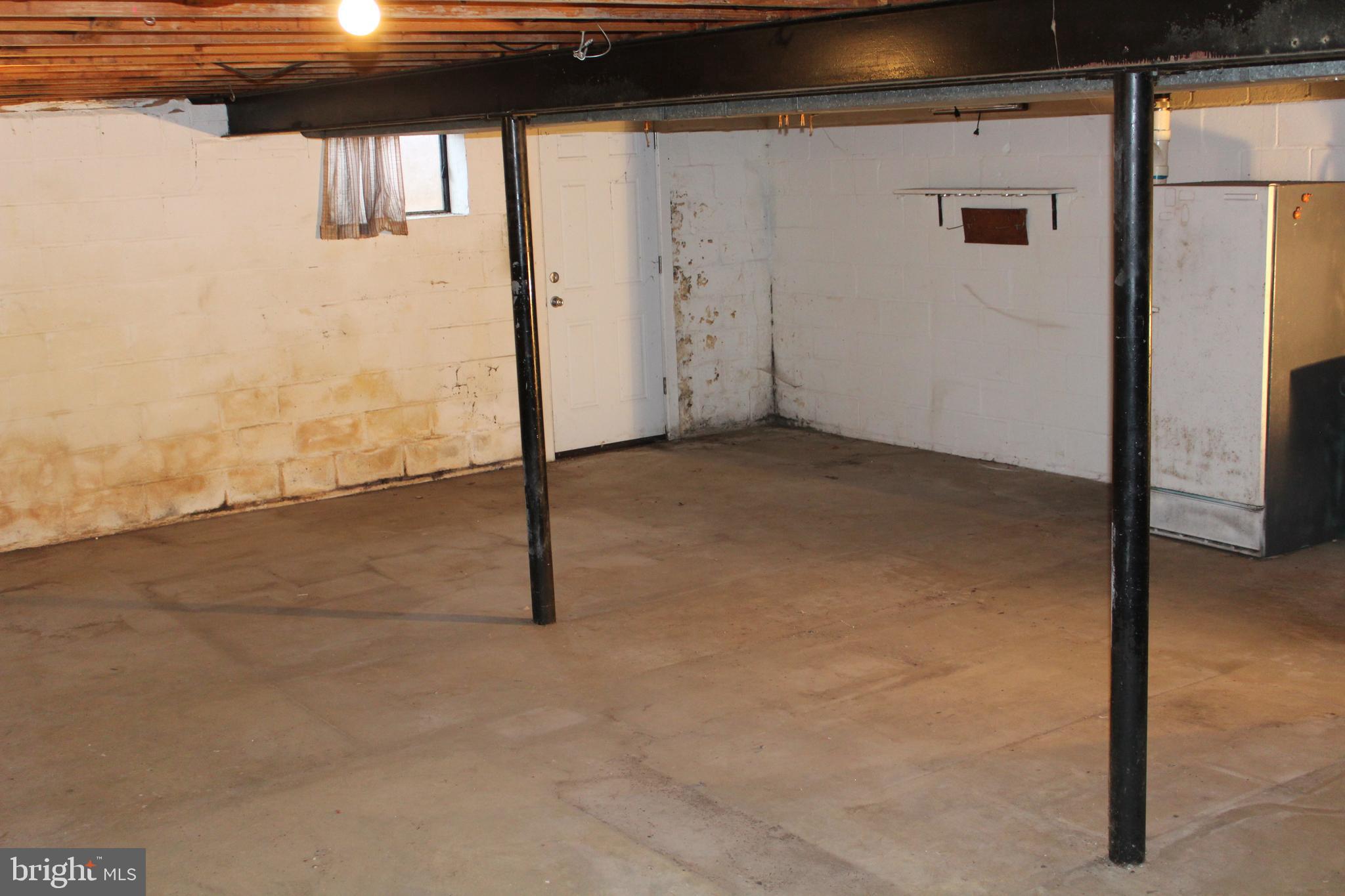 WEST SPRINGFIELD VILLAGE - Residential