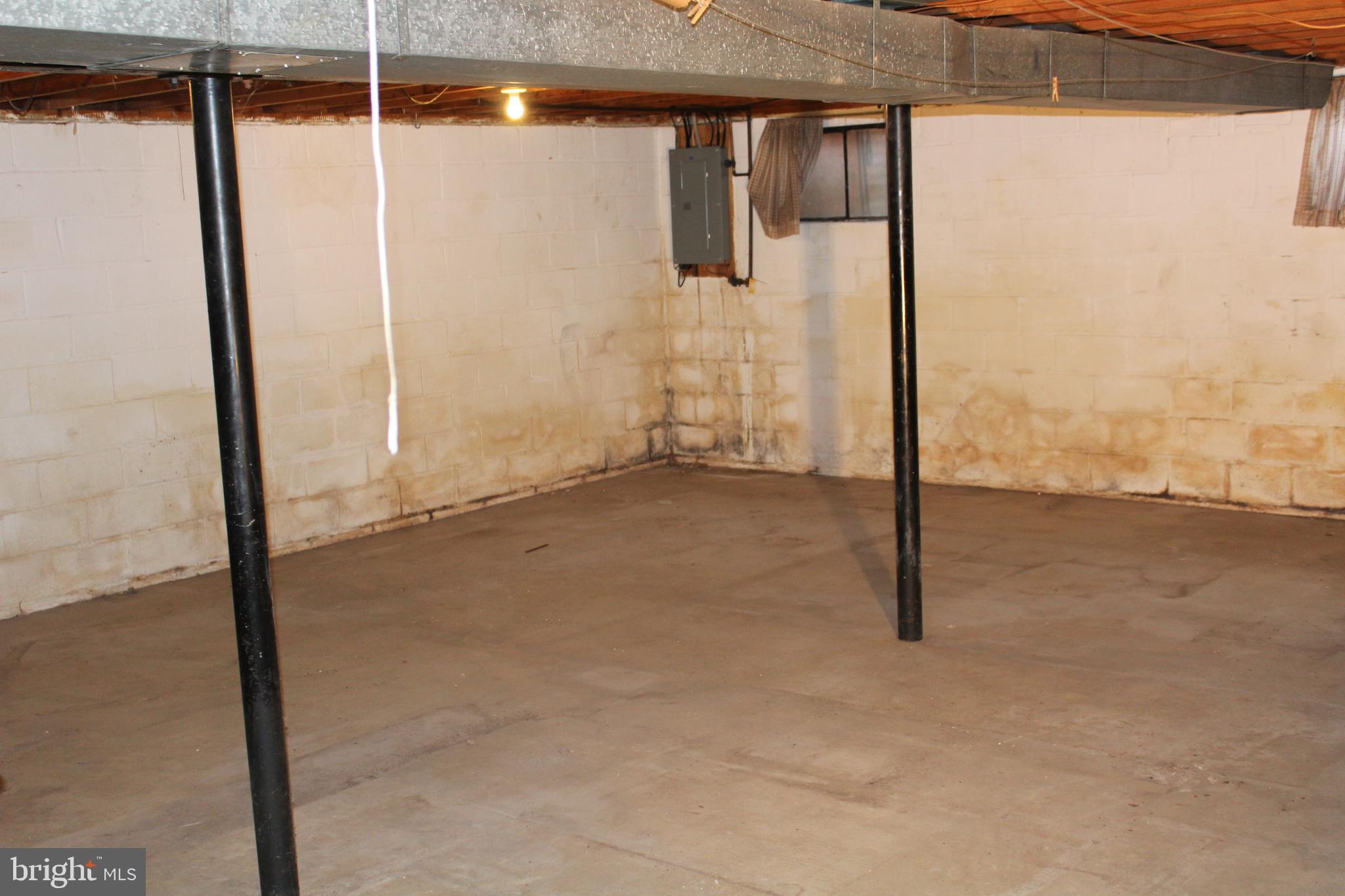 WEST SPRINGFIELD VILLAGE - Residential