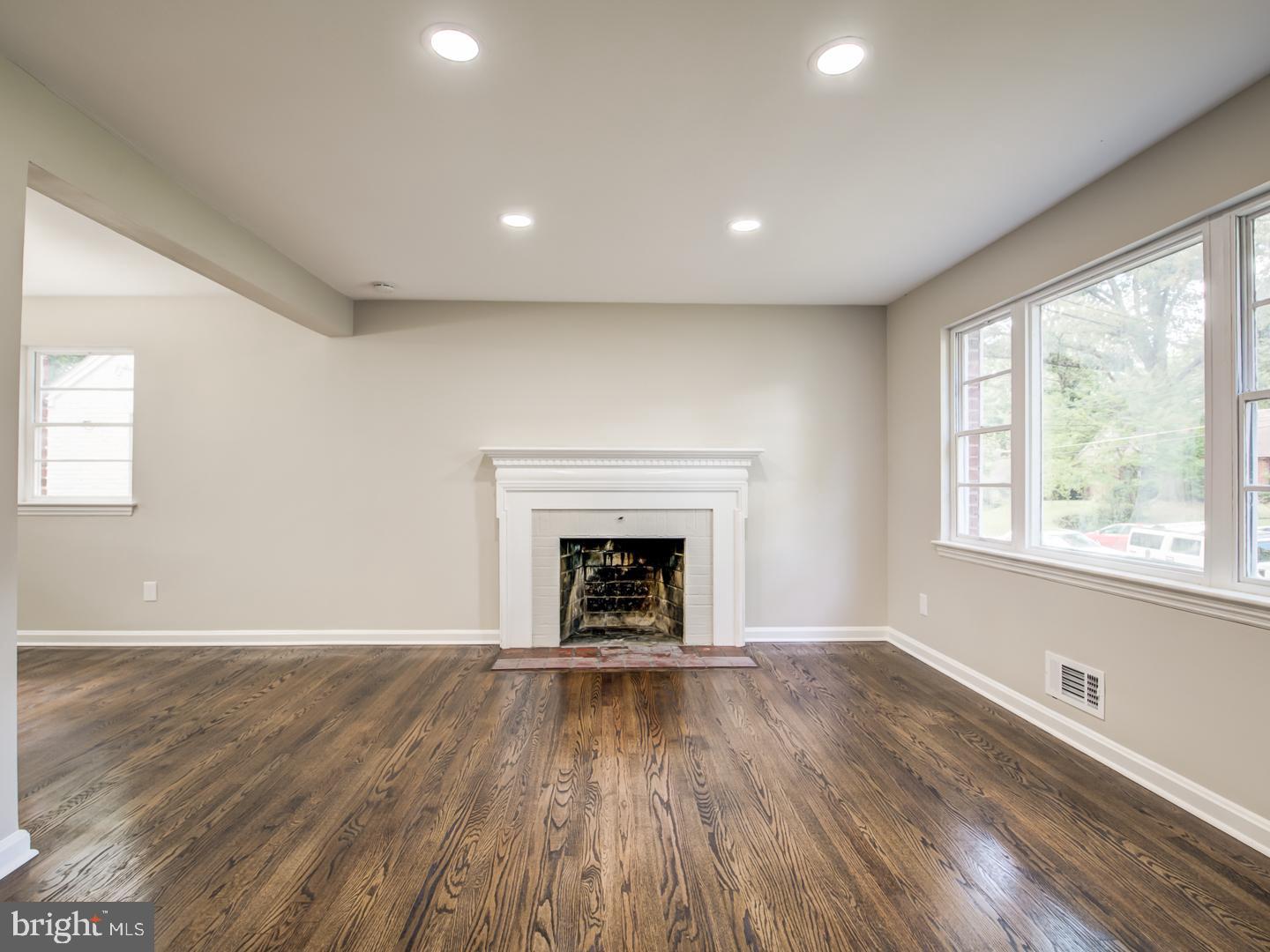 HILLCREST GARDENS - Residential