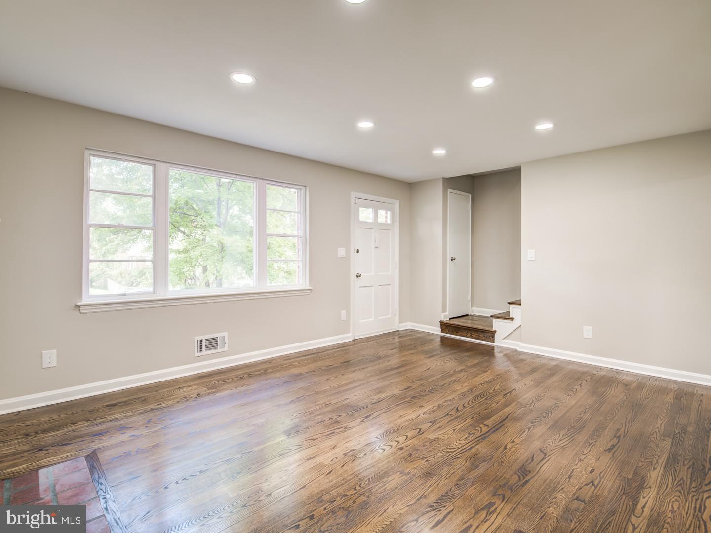 HILLCREST GARDENS - Residential