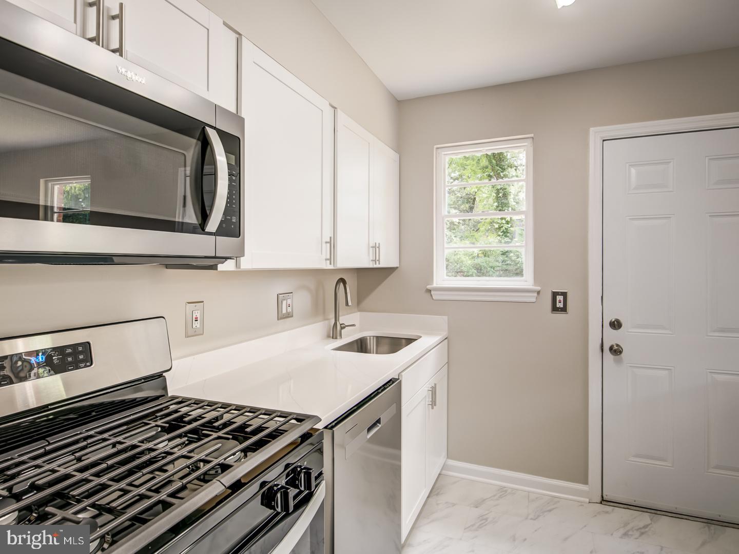 HILLCREST GARDENS - Residential