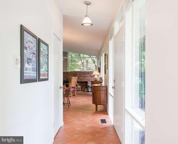 HOLLIN HILLS - Residential