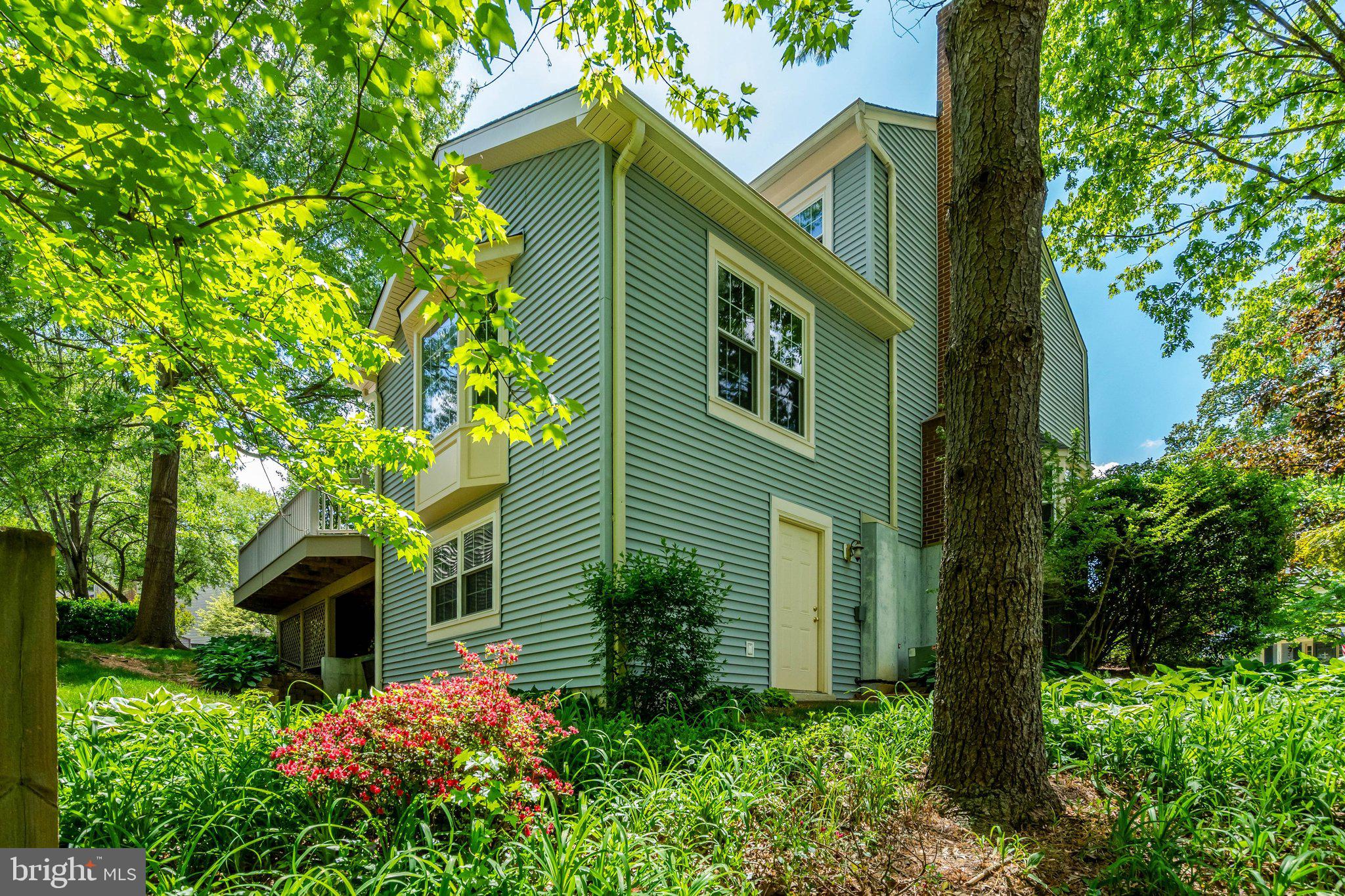 BURKE CENTRE - Residential