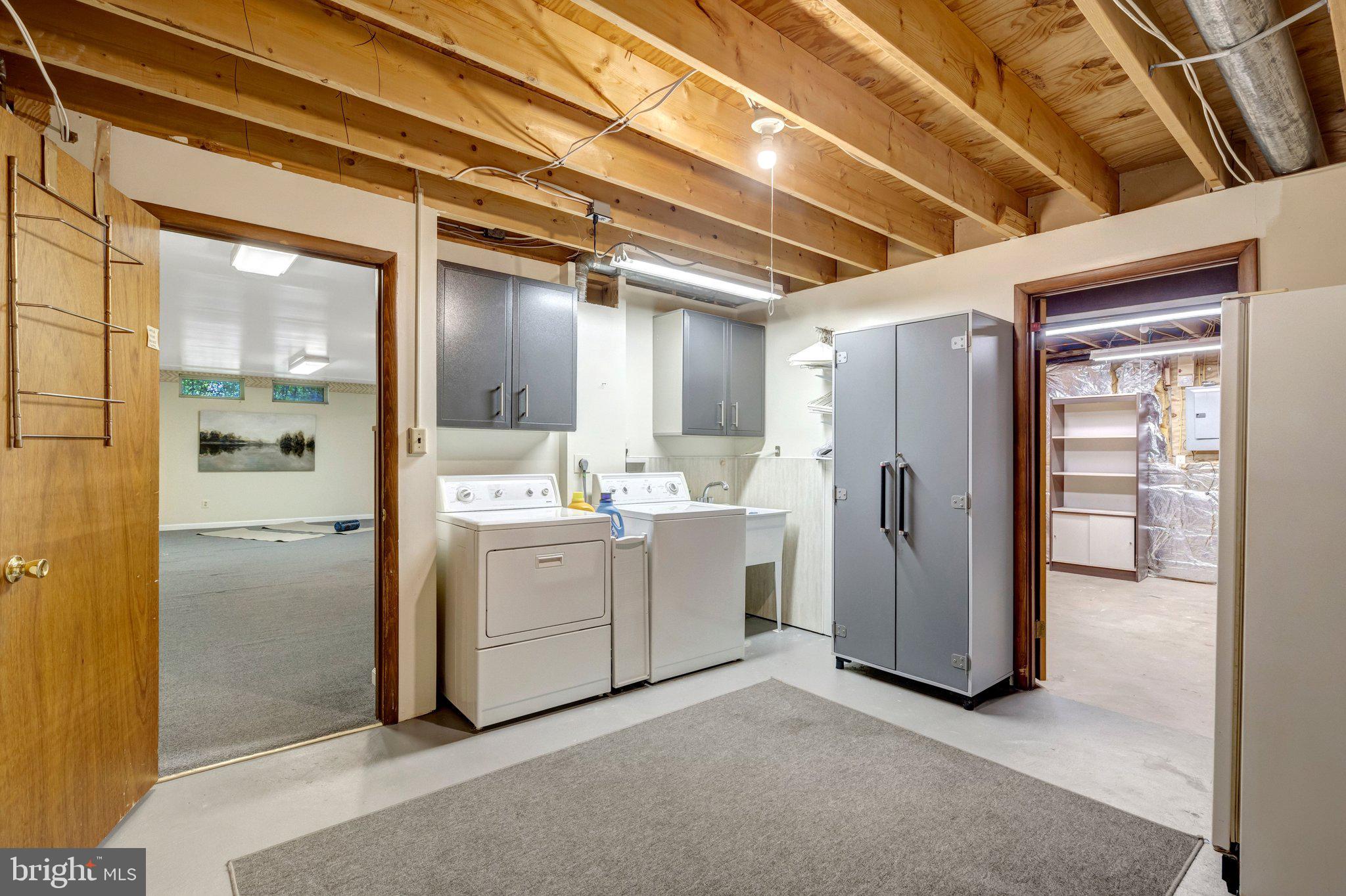 BURKE CENTRE - Residential