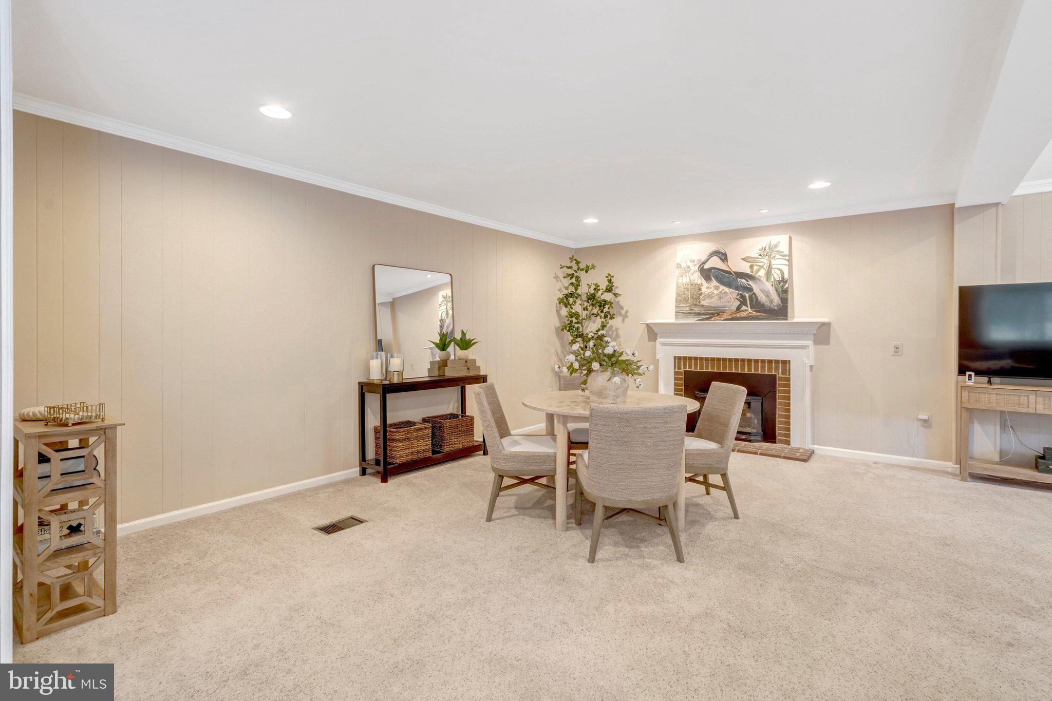 BURKE CENTRE - Residential