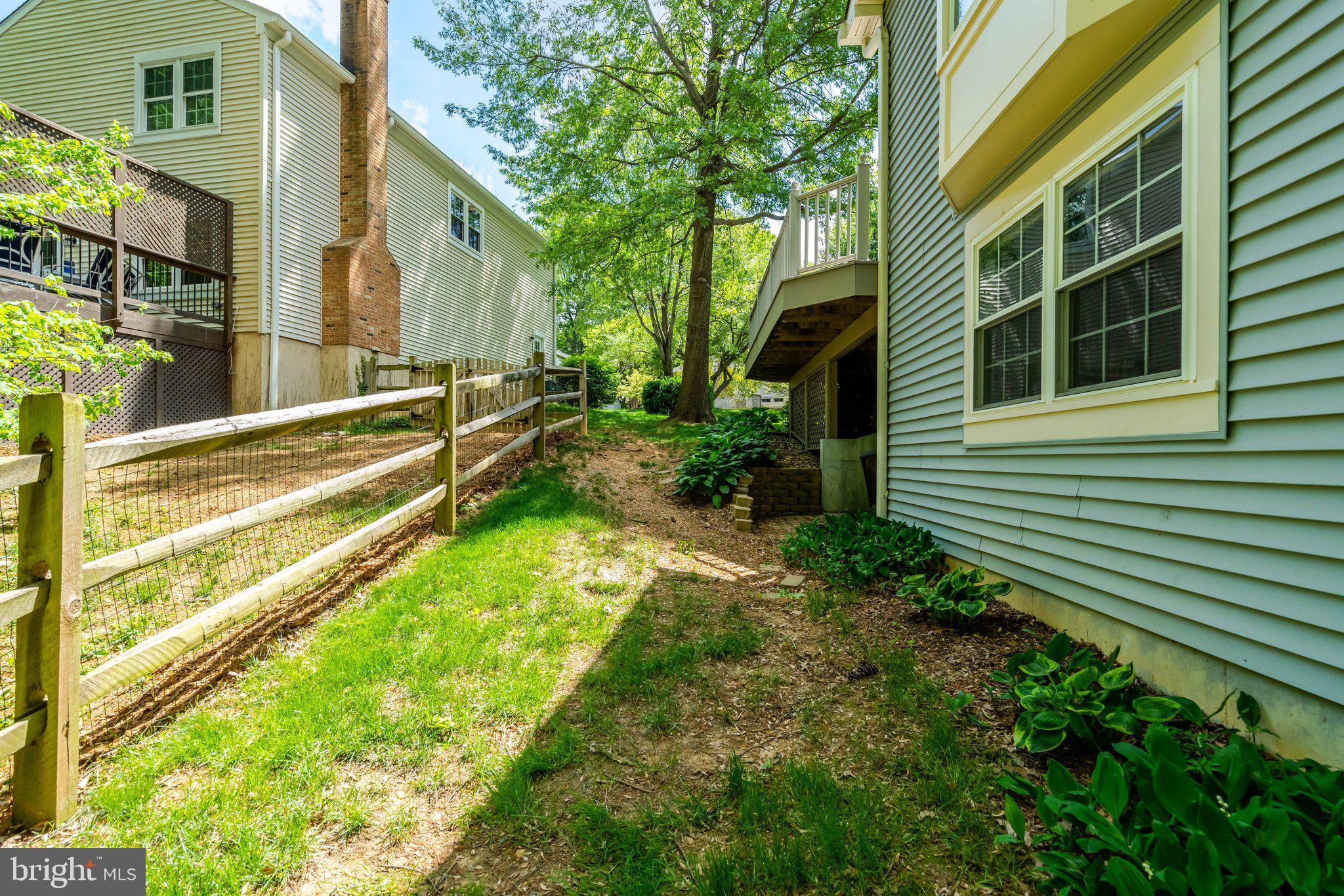 BURKE CENTRE - Residential
