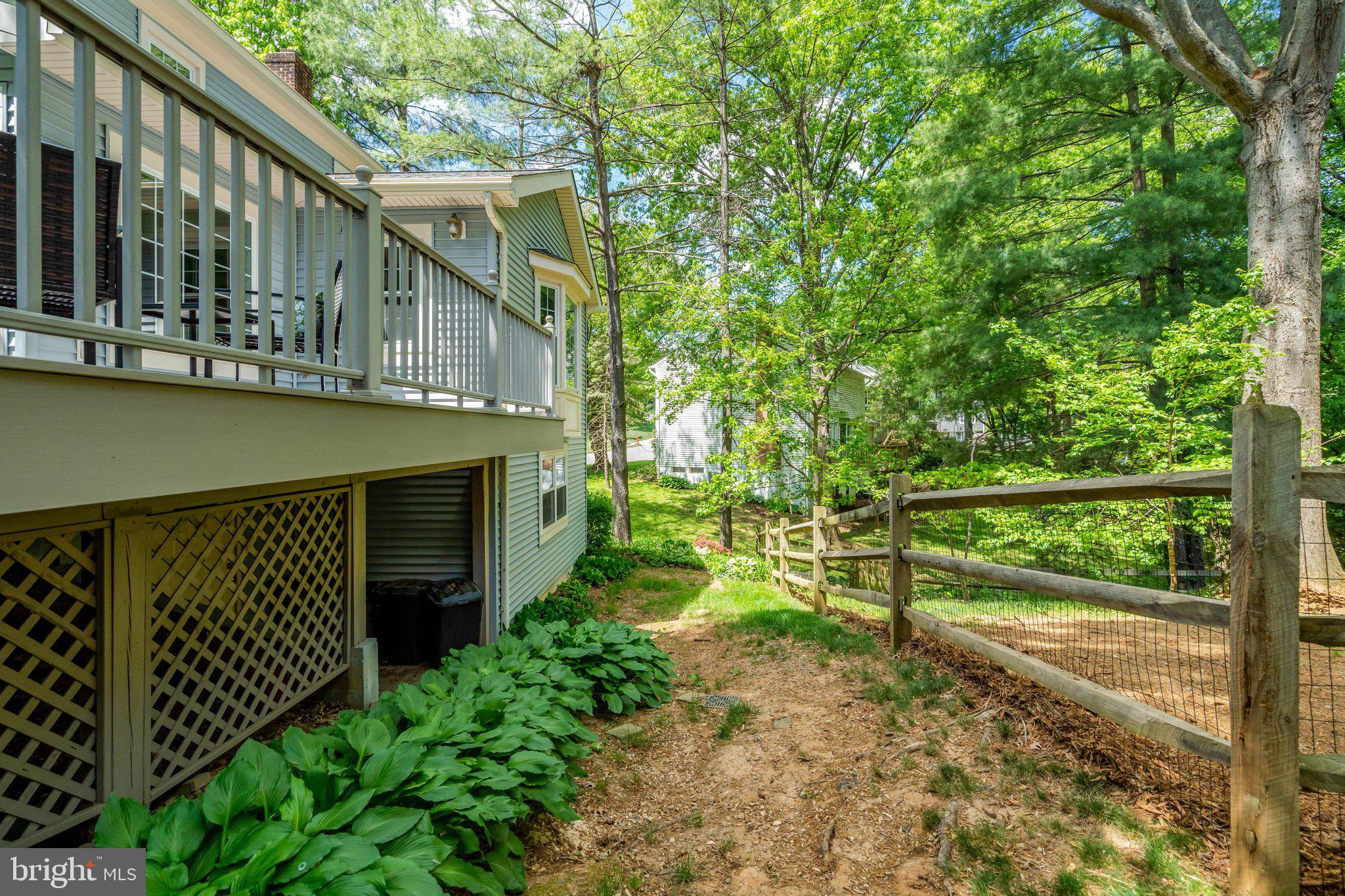 BURKE CENTRE - Residential