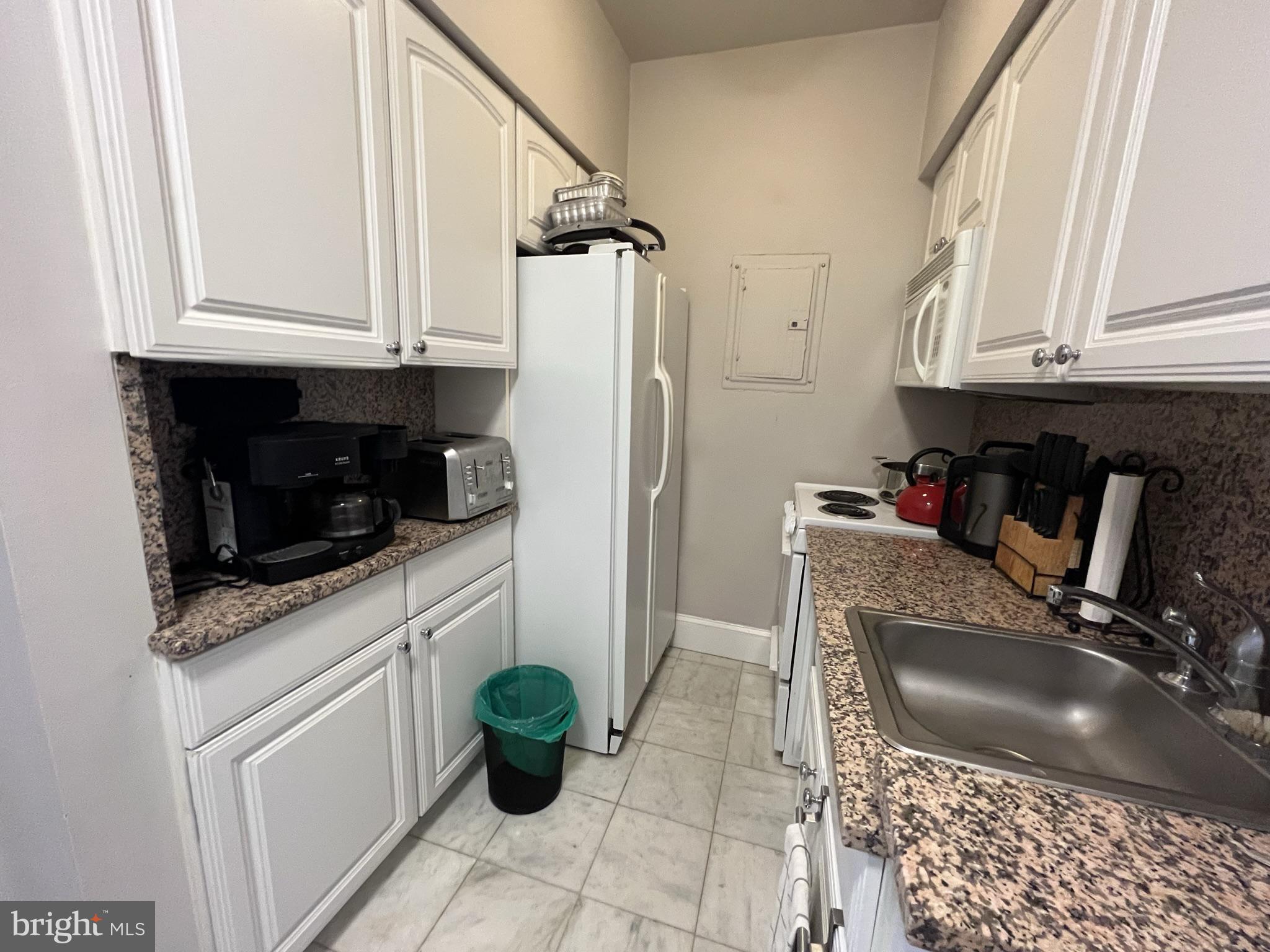 RITTENHOUSE SQUARE - Residential Lease