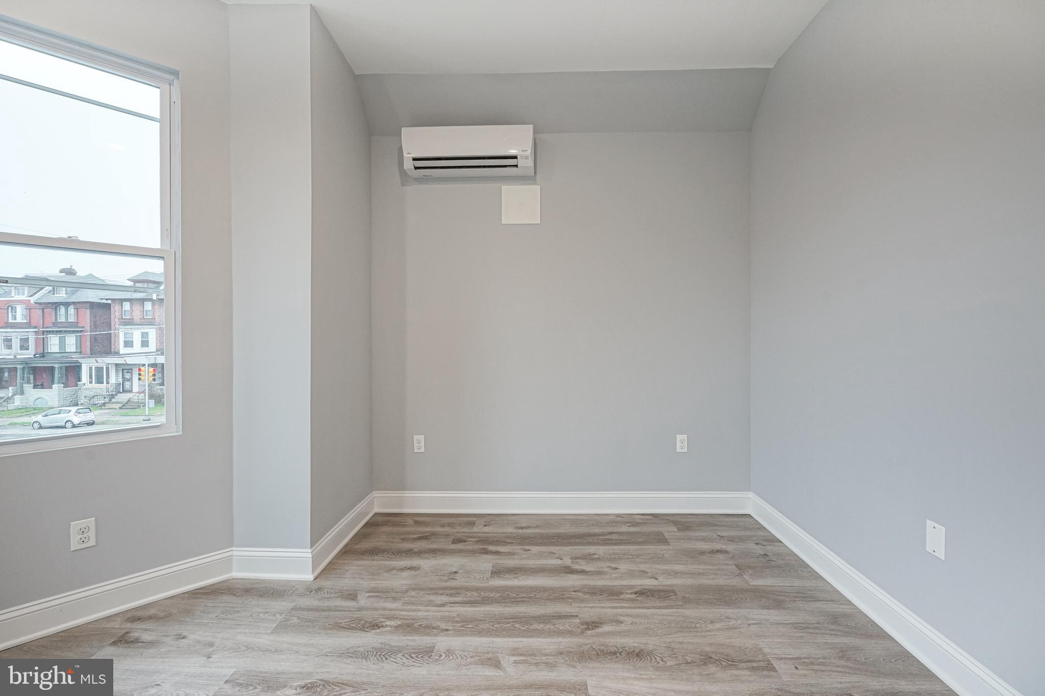 KINGSESSING - Residential Income