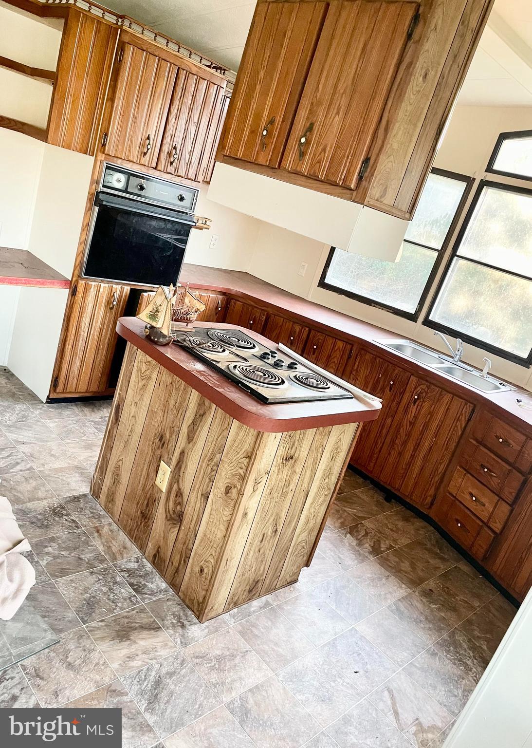 BALL POINT - Residential