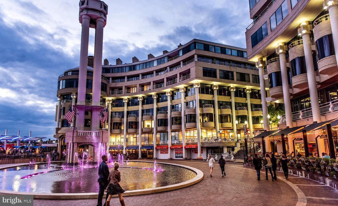 RIVER PLACE WEST - Residential Lease