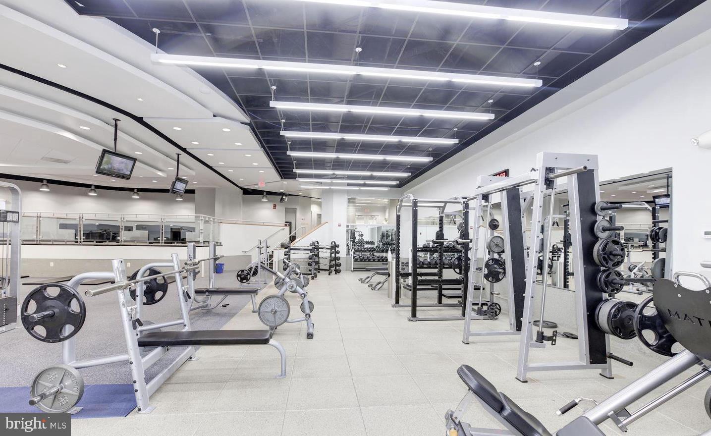 RIVER PLACE WEST - Residential Lease