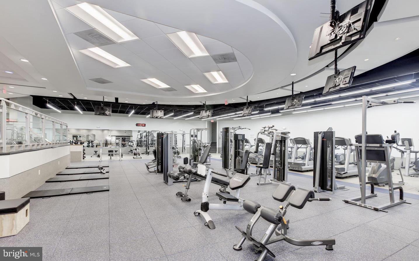 RIVER PLACE WEST - Residential Lease