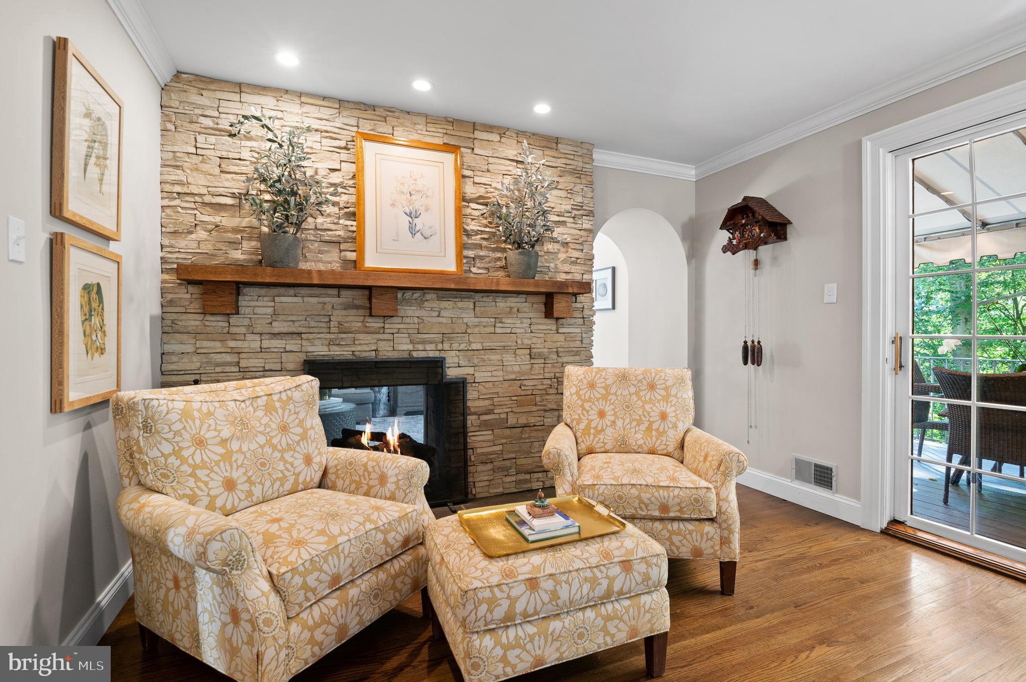 GLADWYNE - Residential