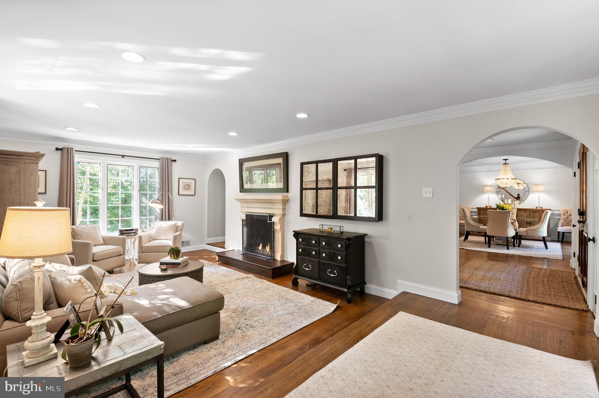 GLADWYNE - Residential