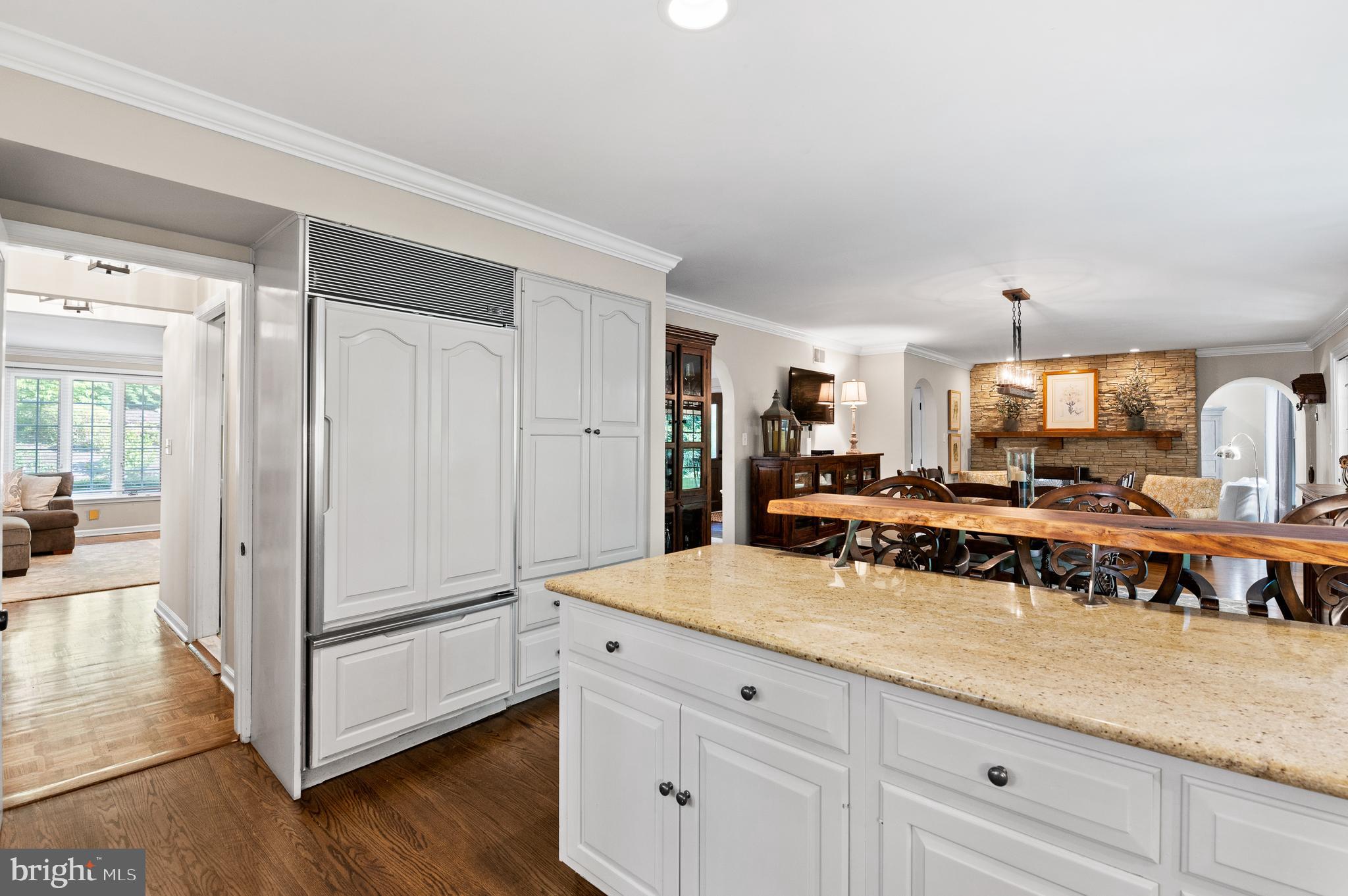 GLADWYNE - Residential