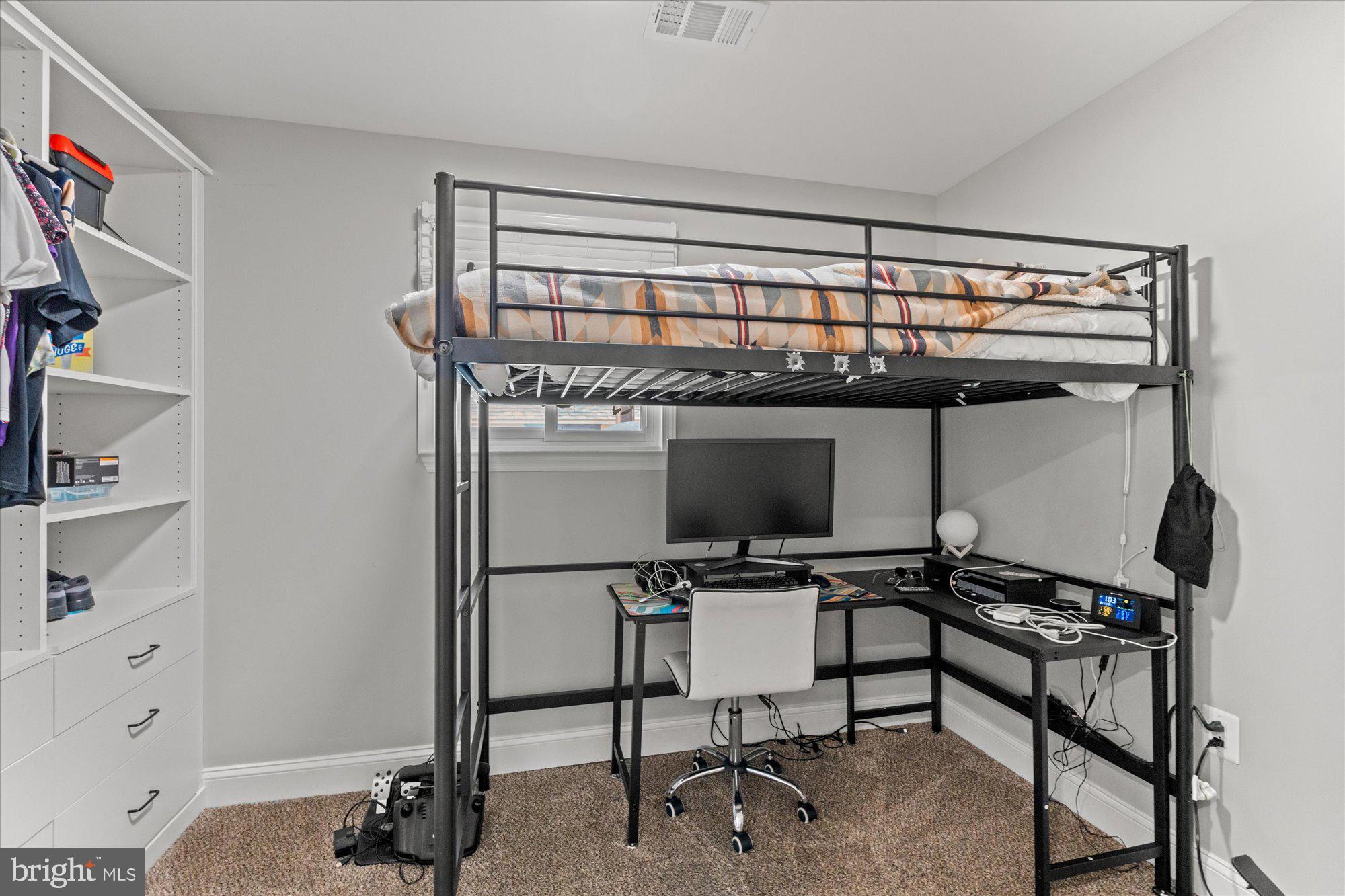 FAIRKNOLL - Residential