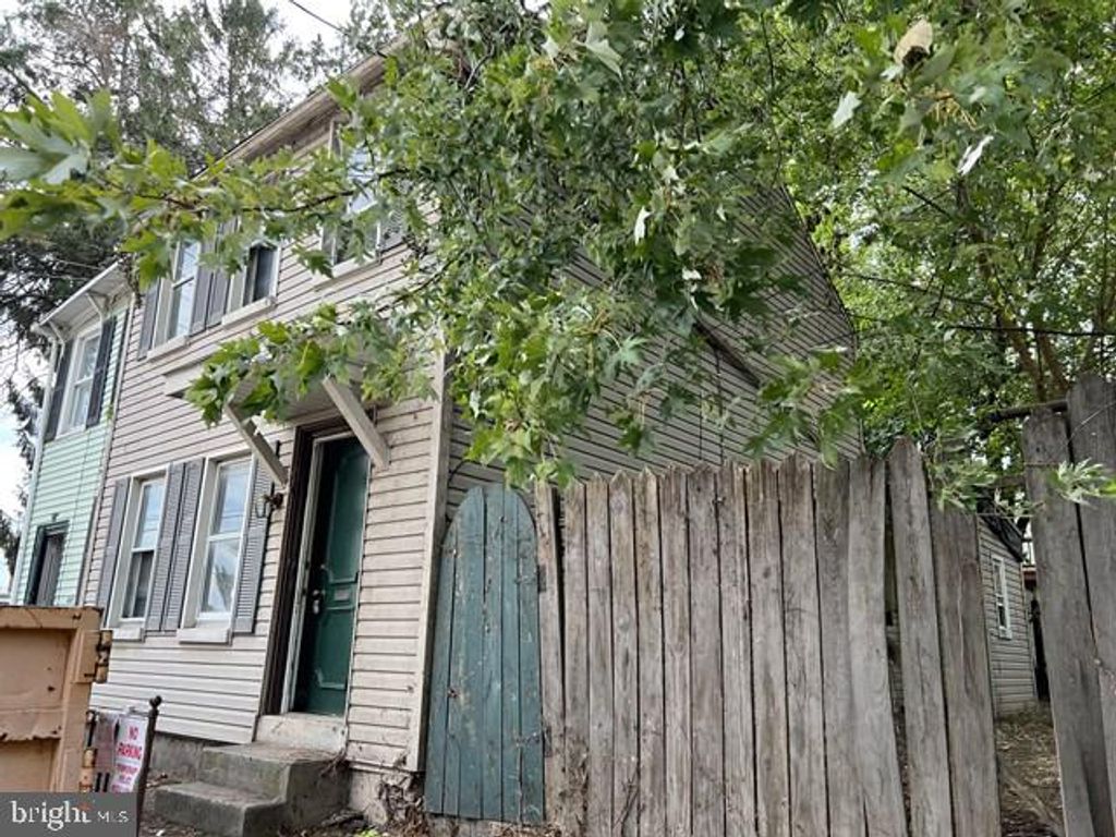 Photo of 862 N MARKET ST, LANCASTER, PA 17603 (MLS # PALA2039964)