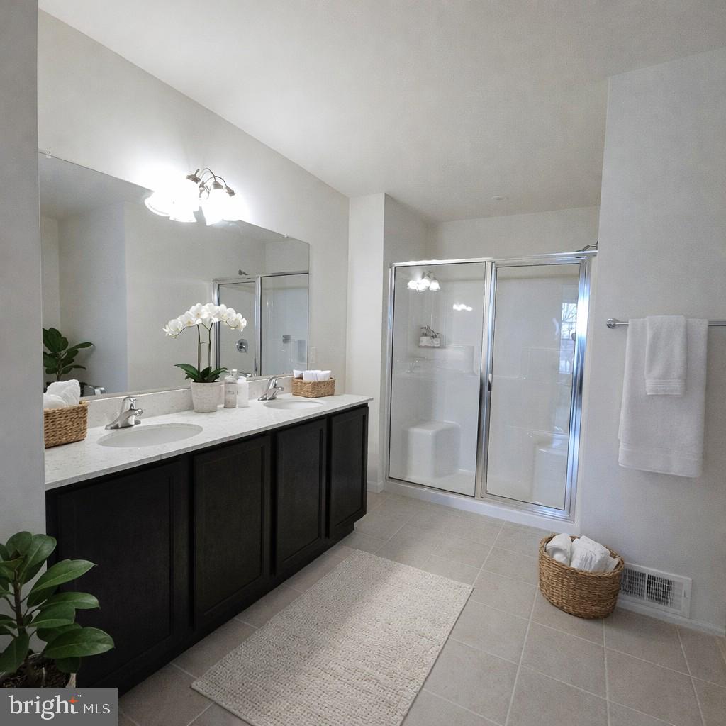 HIDDEN MEADOWS - Residential