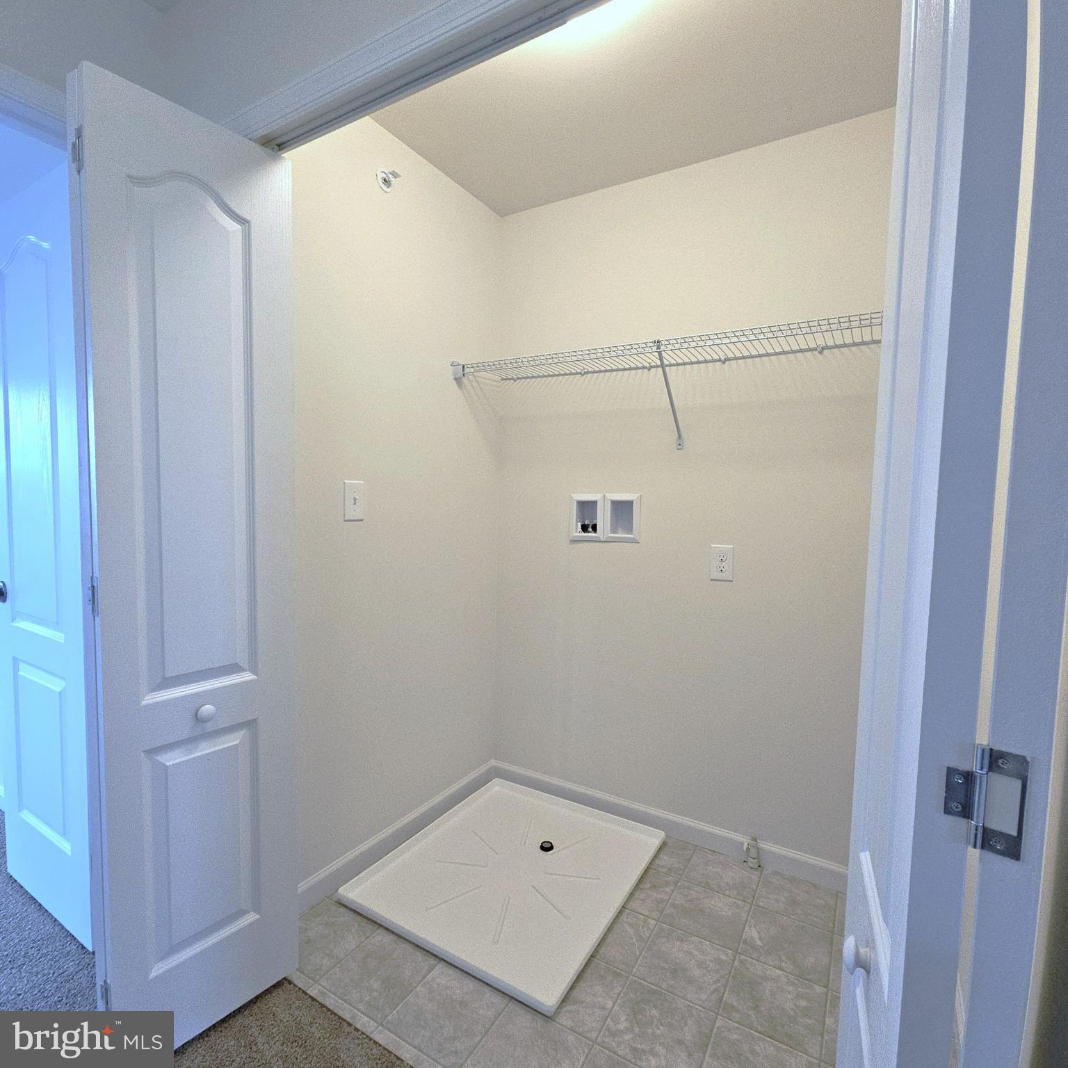 HIDDEN MEADOWS - Residential