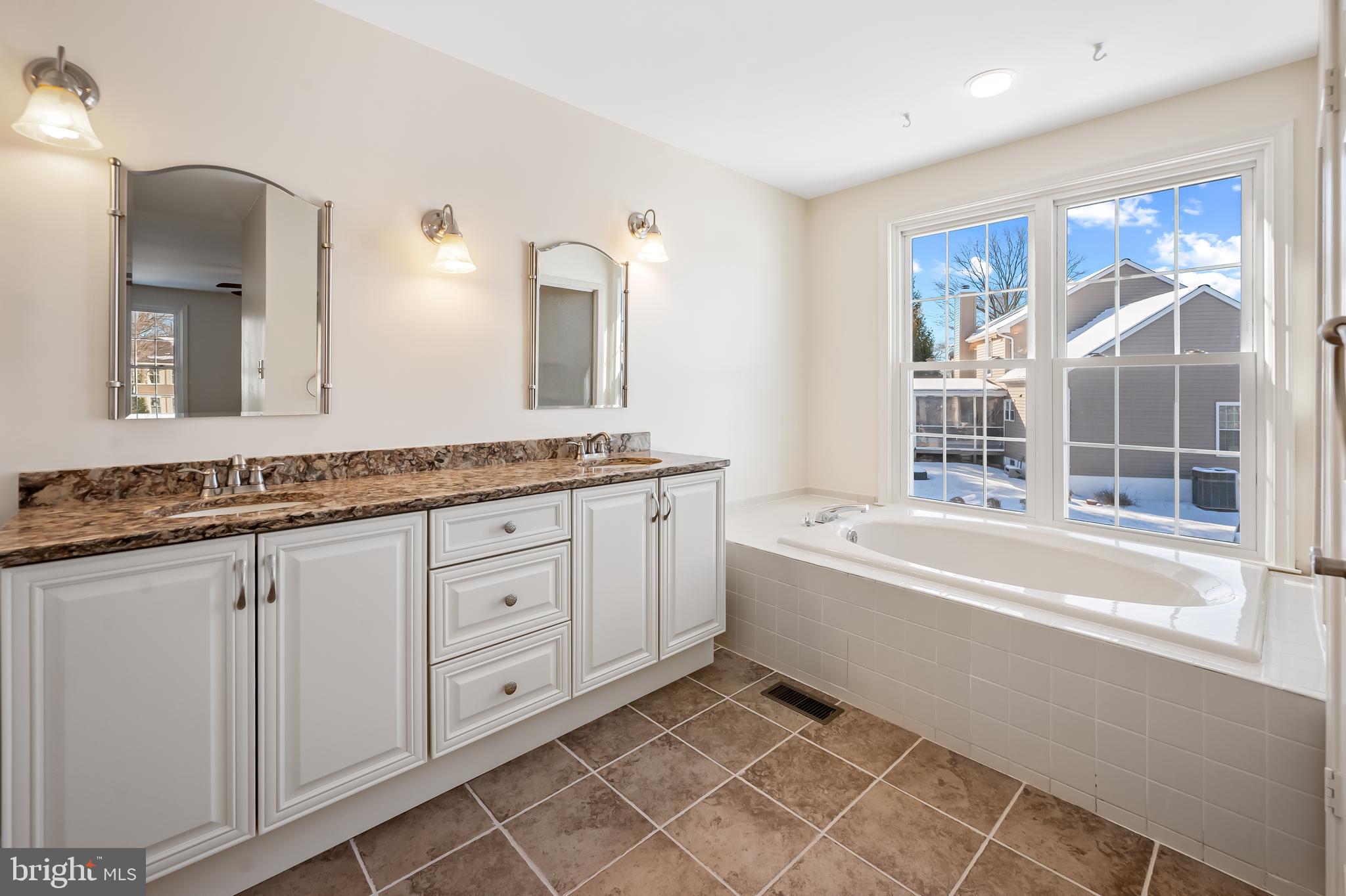 DULANEY GATE - Residential