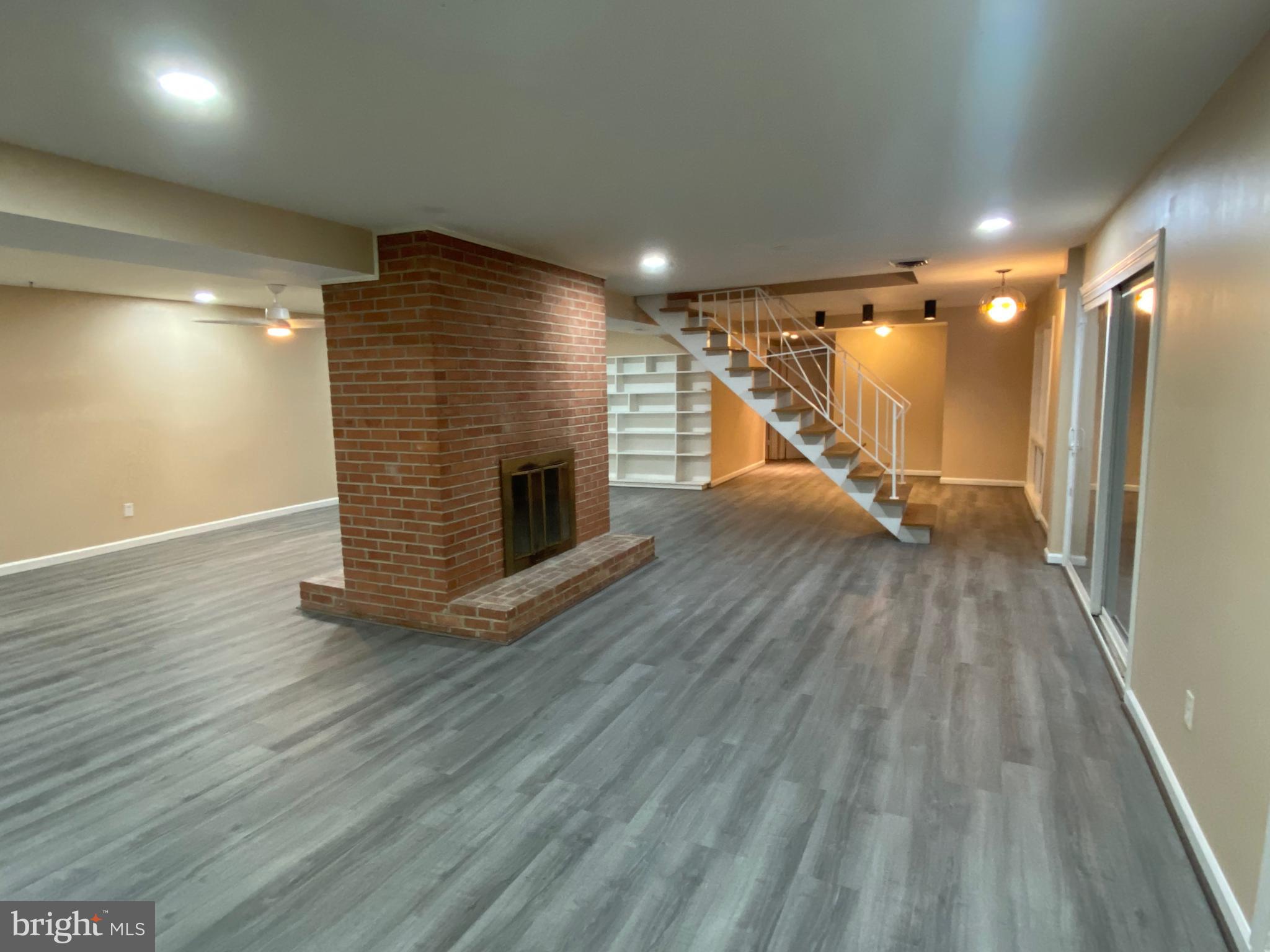 RIVER BEND - Residential Lease