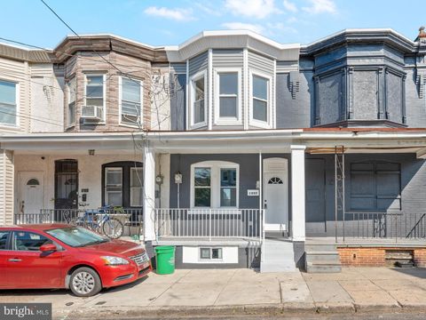 Townhouse For Sale - 1097 Morton Street<br/> CAMDEN, NJ 08104