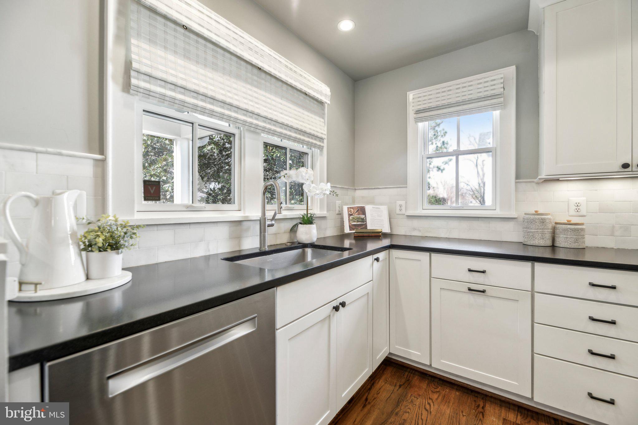 BERKSHIRE OAKWOOD - Residential