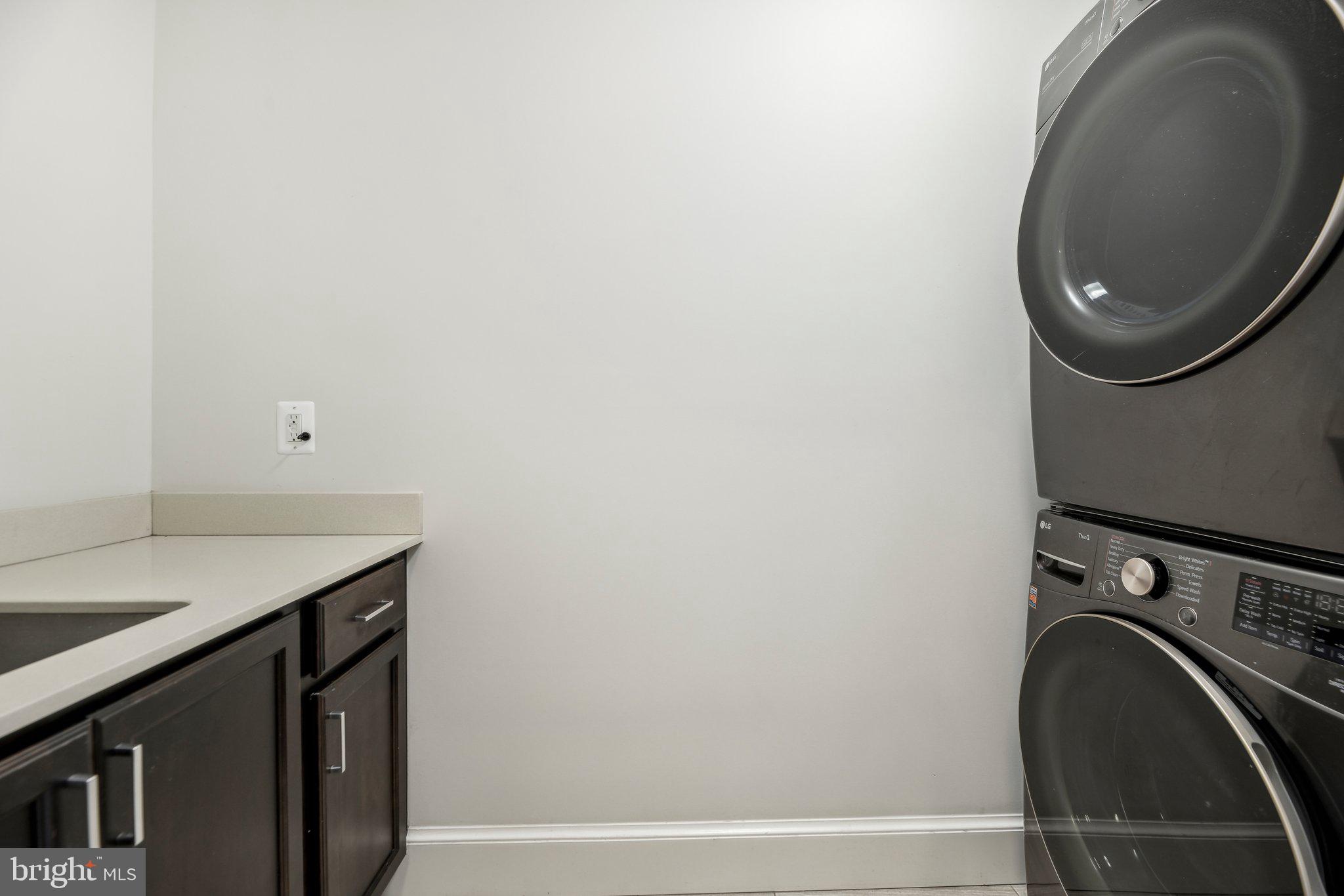 BERKSHIRE OAKWOOD - Residential