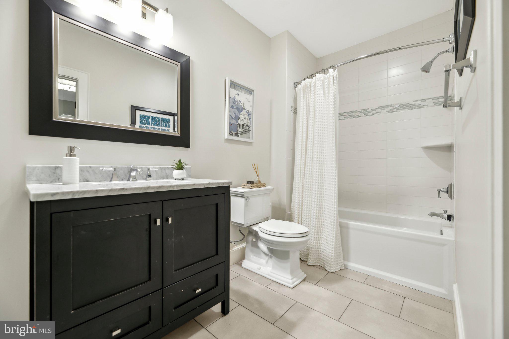 BERKSHIRE OAKWOOD - Residential