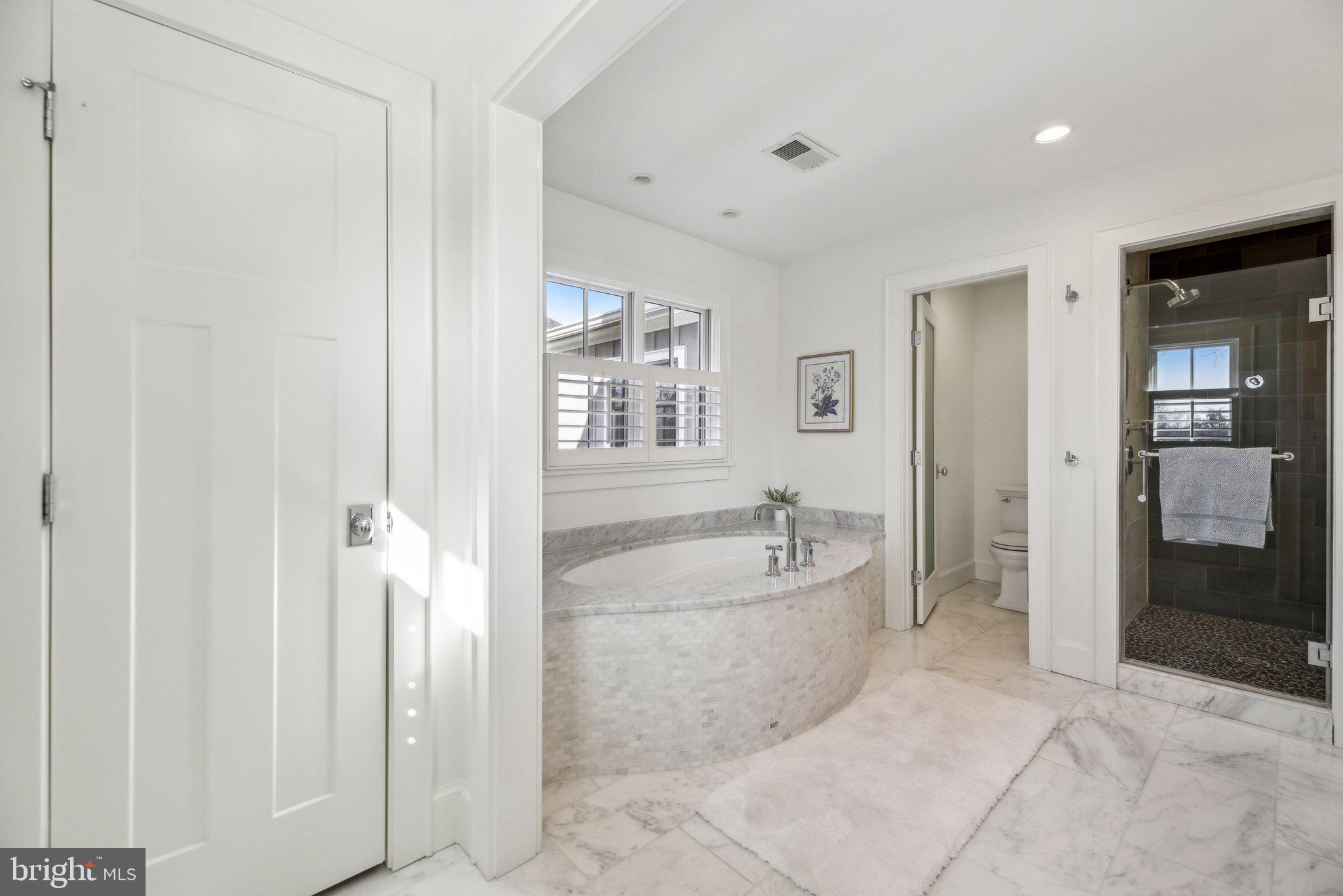 BERKSHIRE OAKWOOD - Residential