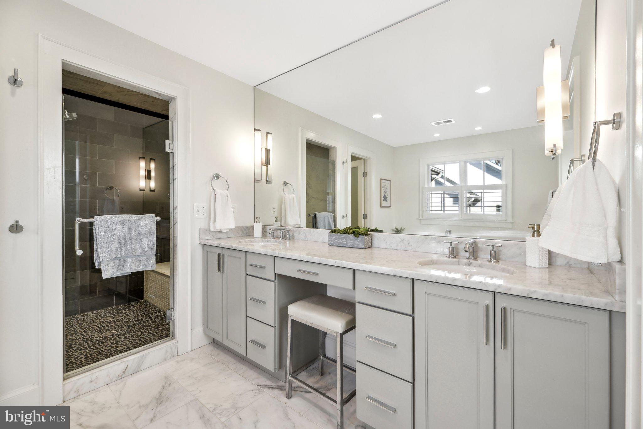 BERKSHIRE OAKWOOD - Residential