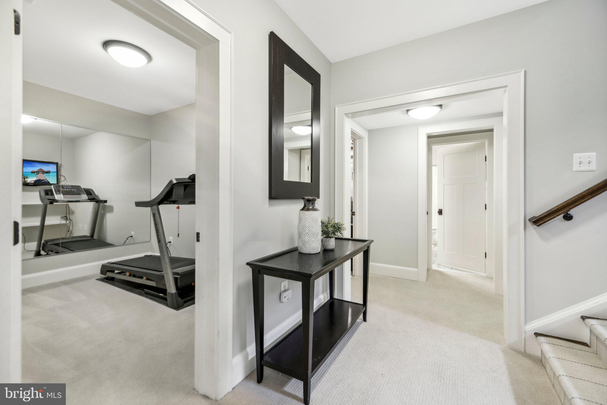 BERKSHIRE OAKWOOD - Residential