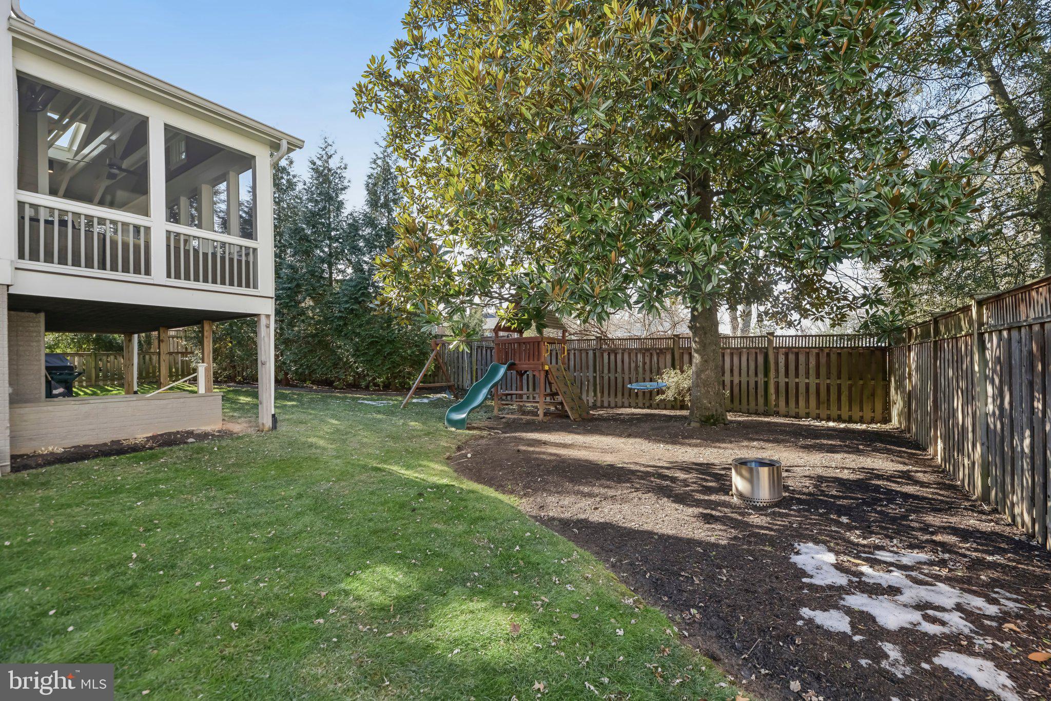 BERKSHIRE OAKWOOD - Residential