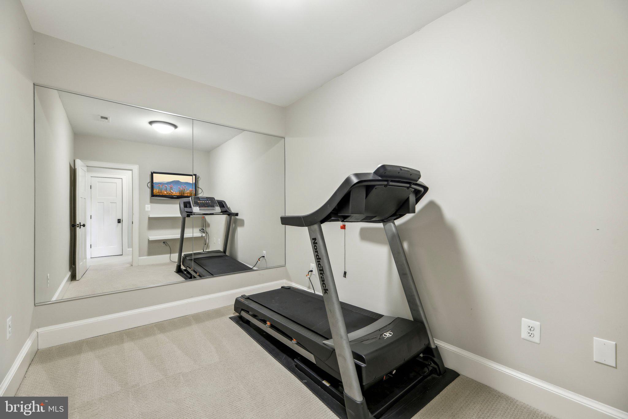 BERKSHIRE OAKWOOD - Residential