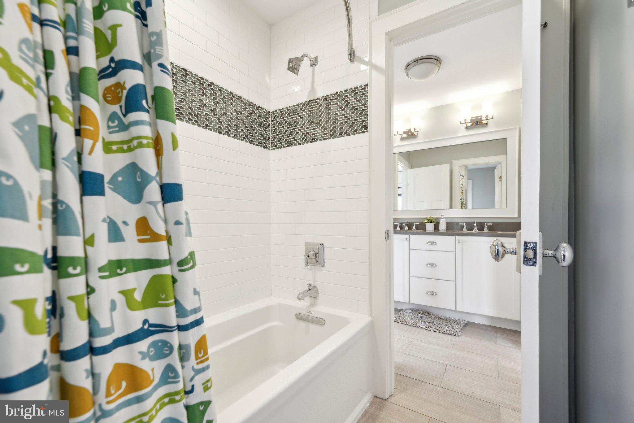 BERKSHIRE OAKWOOD - Residential