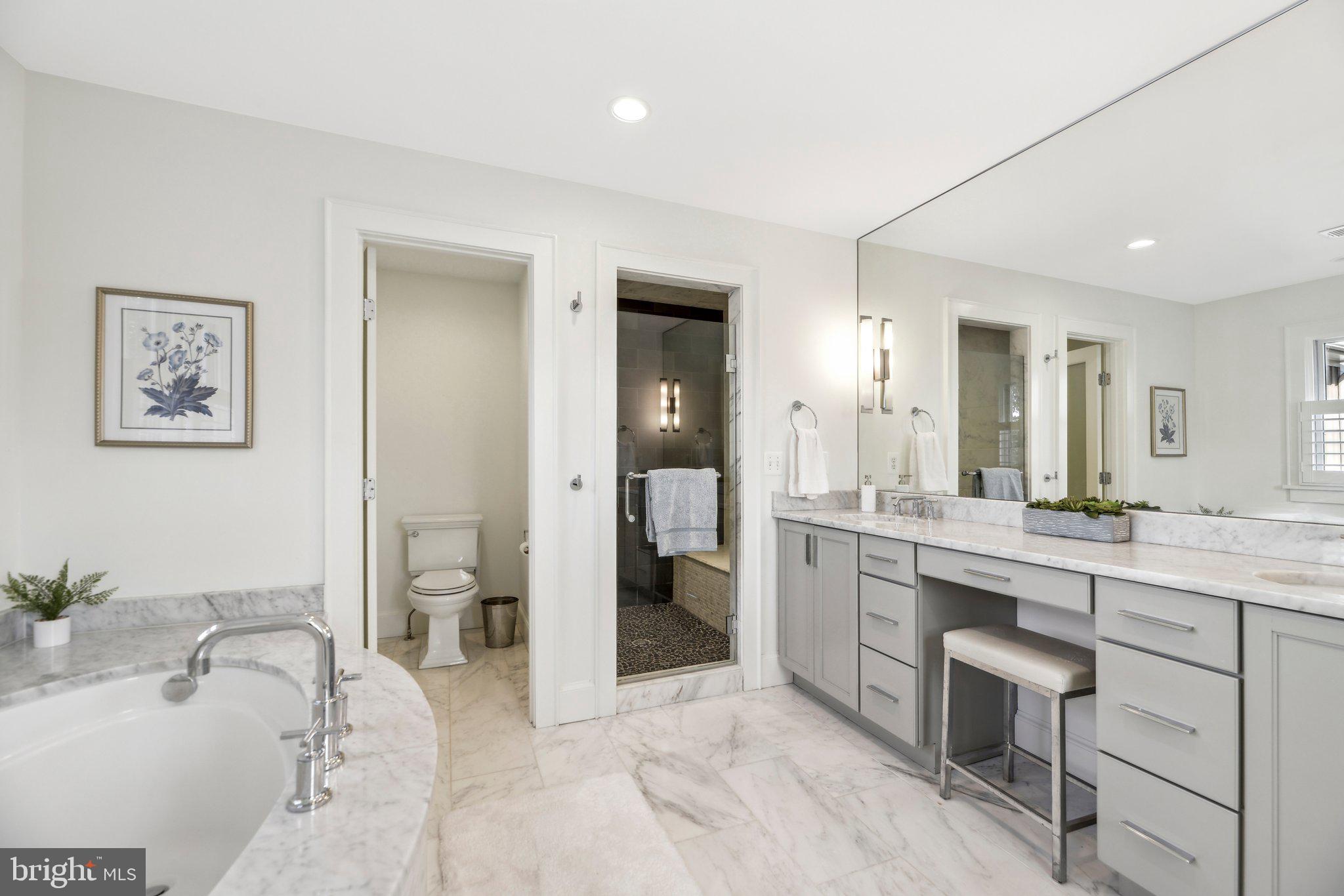 BERKSHIRE OAKWOOD - Residential