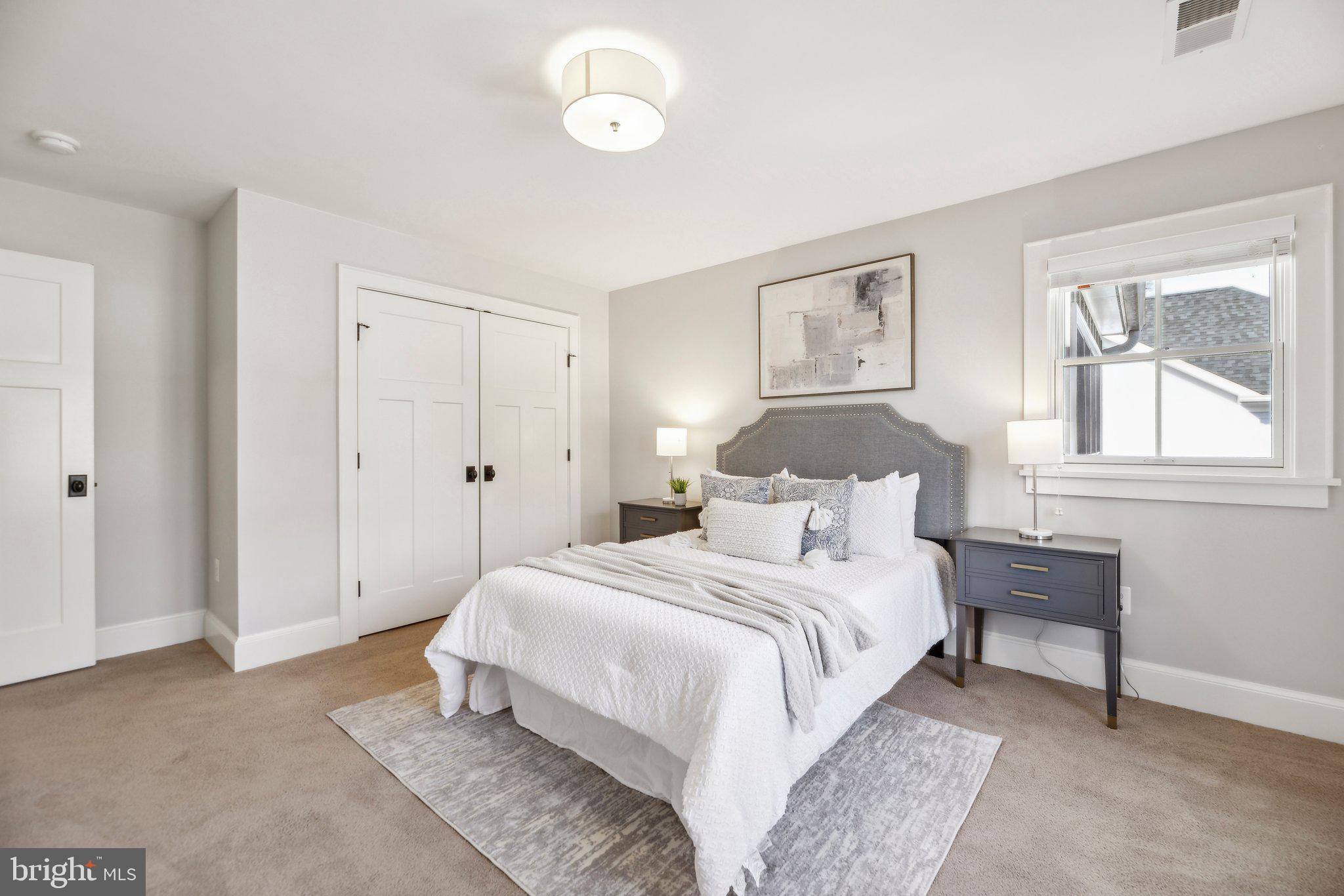 BERKSHIRE OAKWOOD - Residential