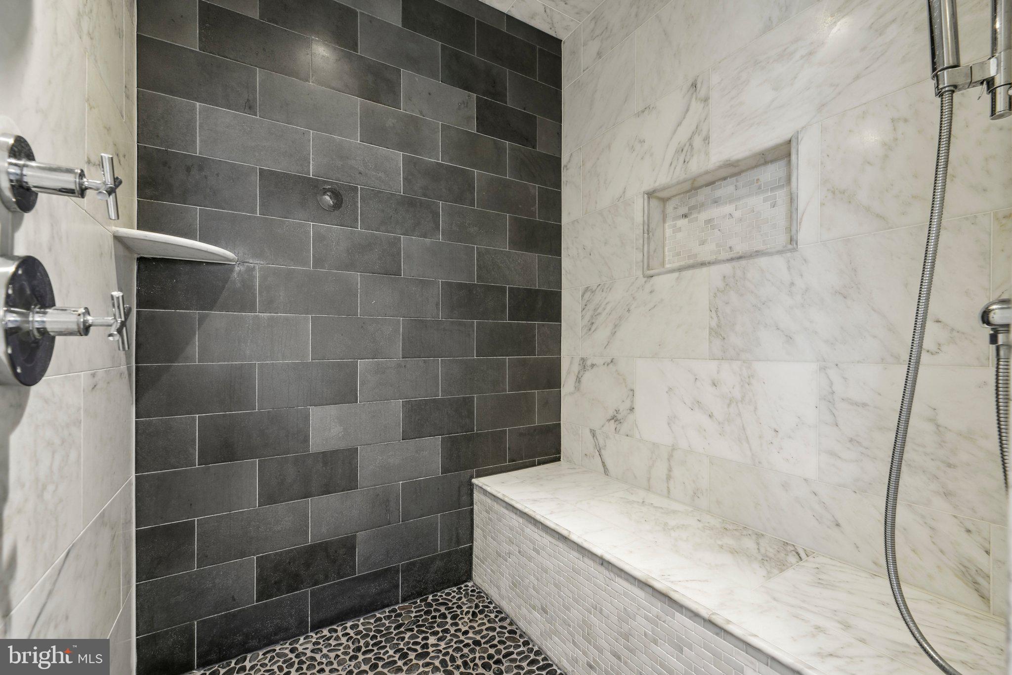 BERKSHIRE OAKWOOD - Residential