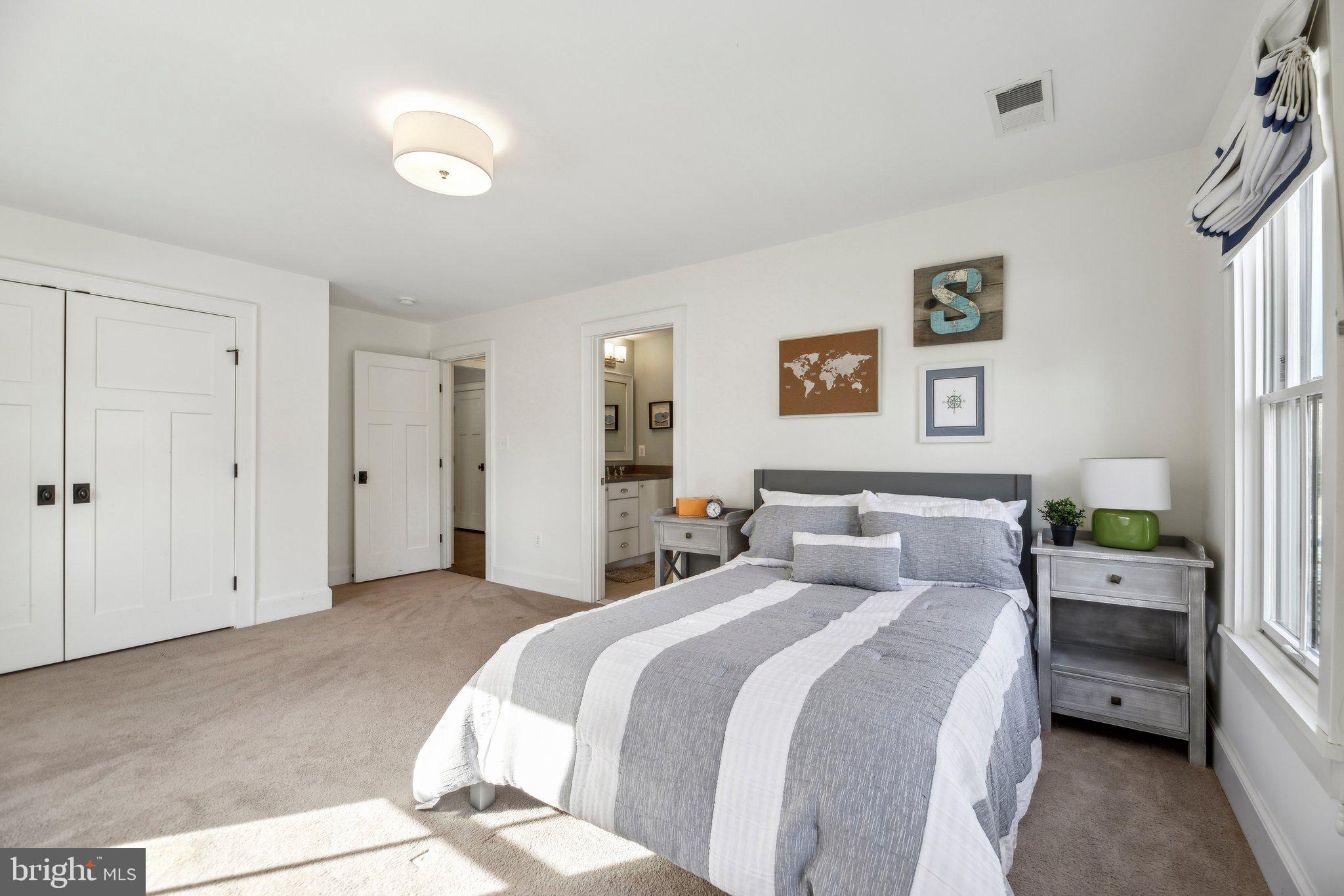 BERKSHIRE OAKWOOD - Residential