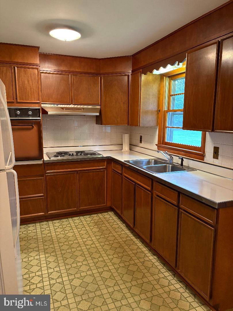 FAIRWOOD HEIGHTS - Residential