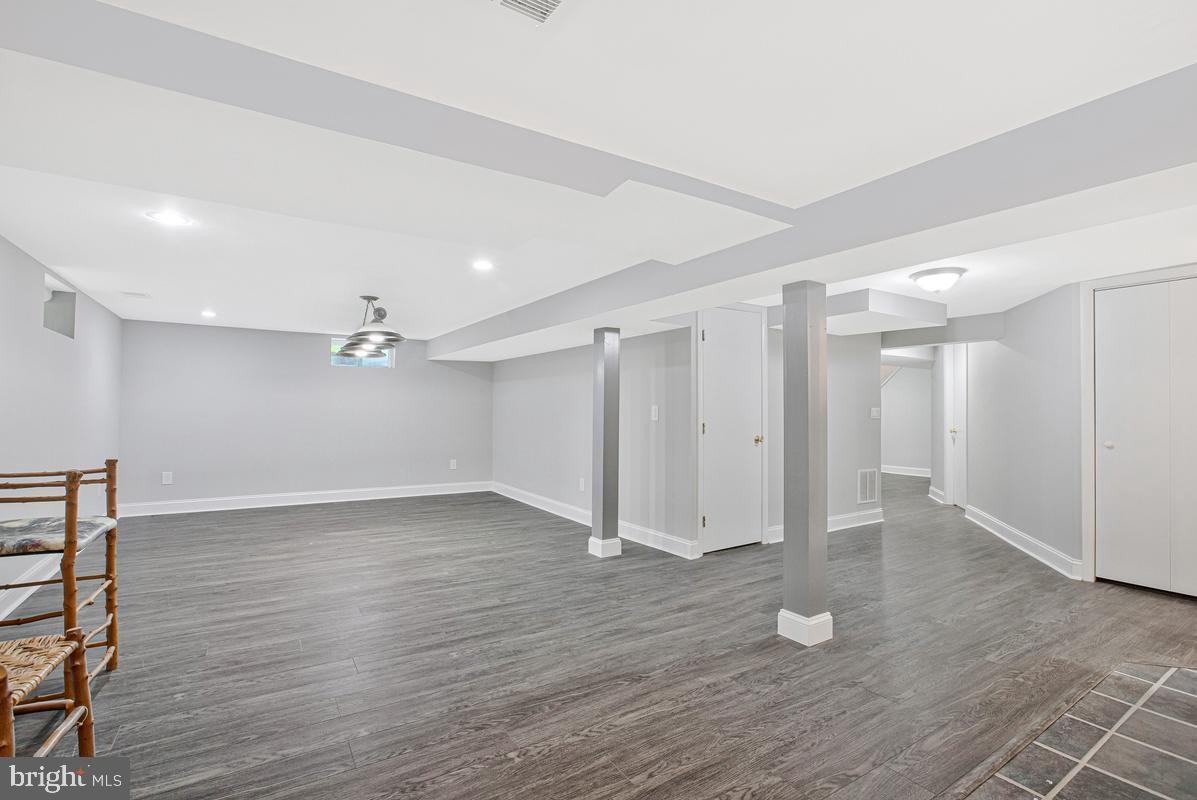 BARBARA HEIGHTS - Residential