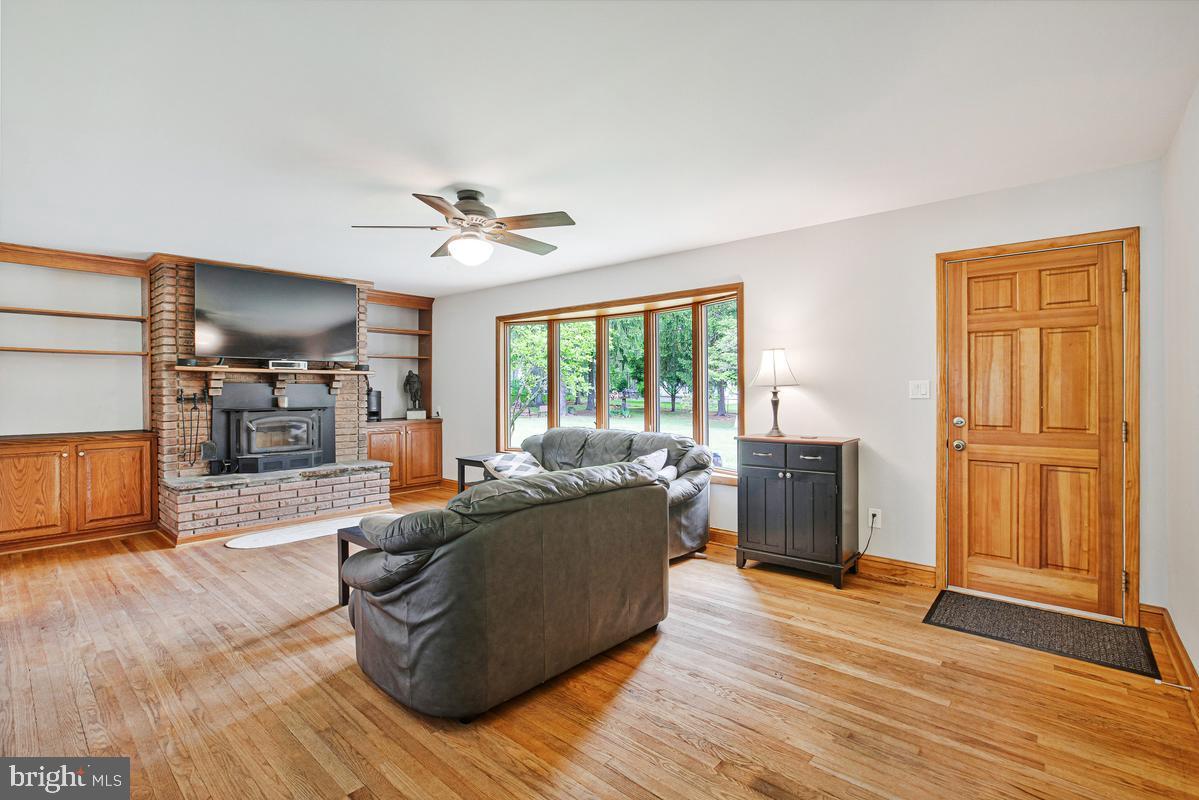BARBARA HEIGHTS - Residential