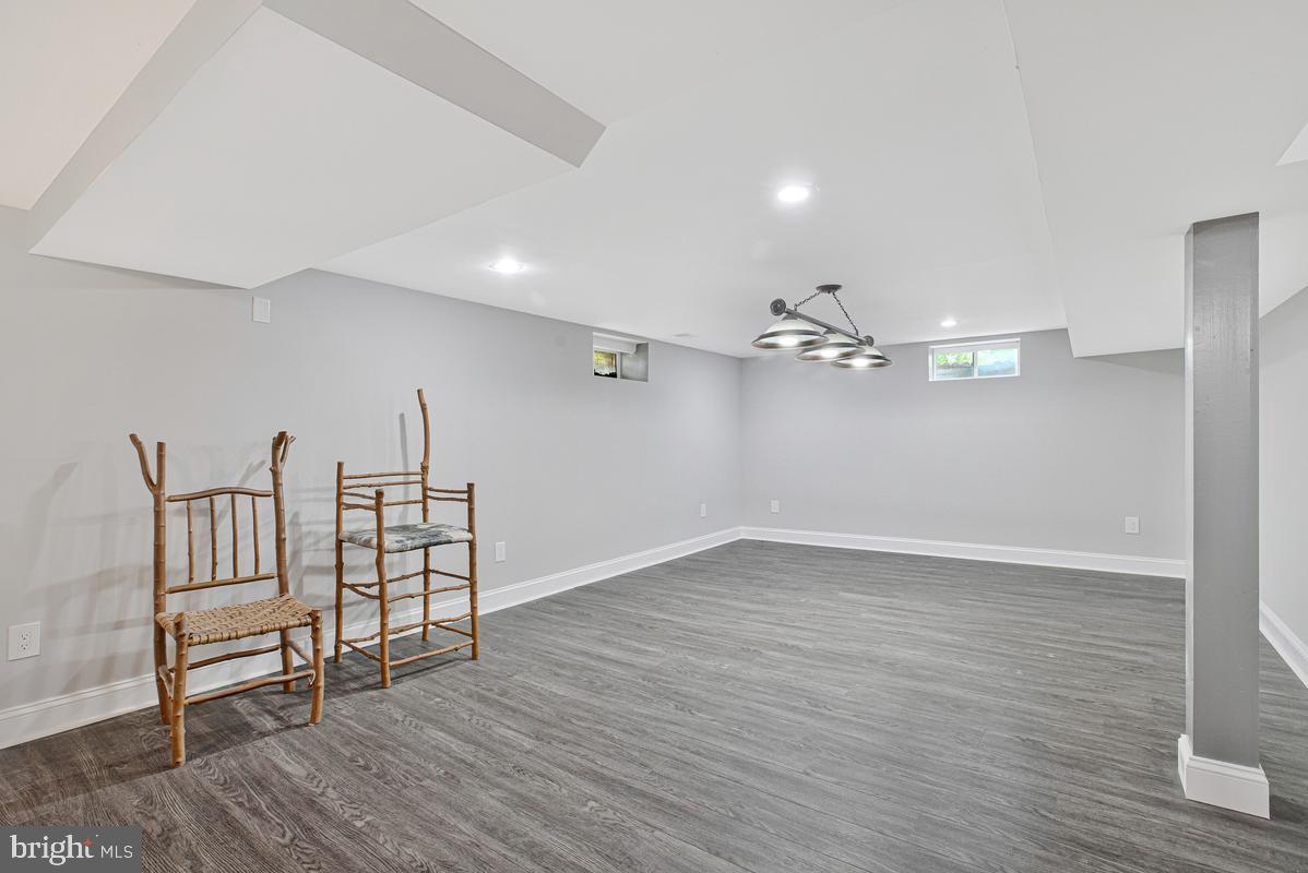 BARBARA HEIGHTS - Residential